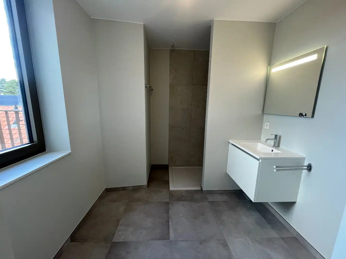 Nieuwbouw appartement te  Sijsele. foto 8
