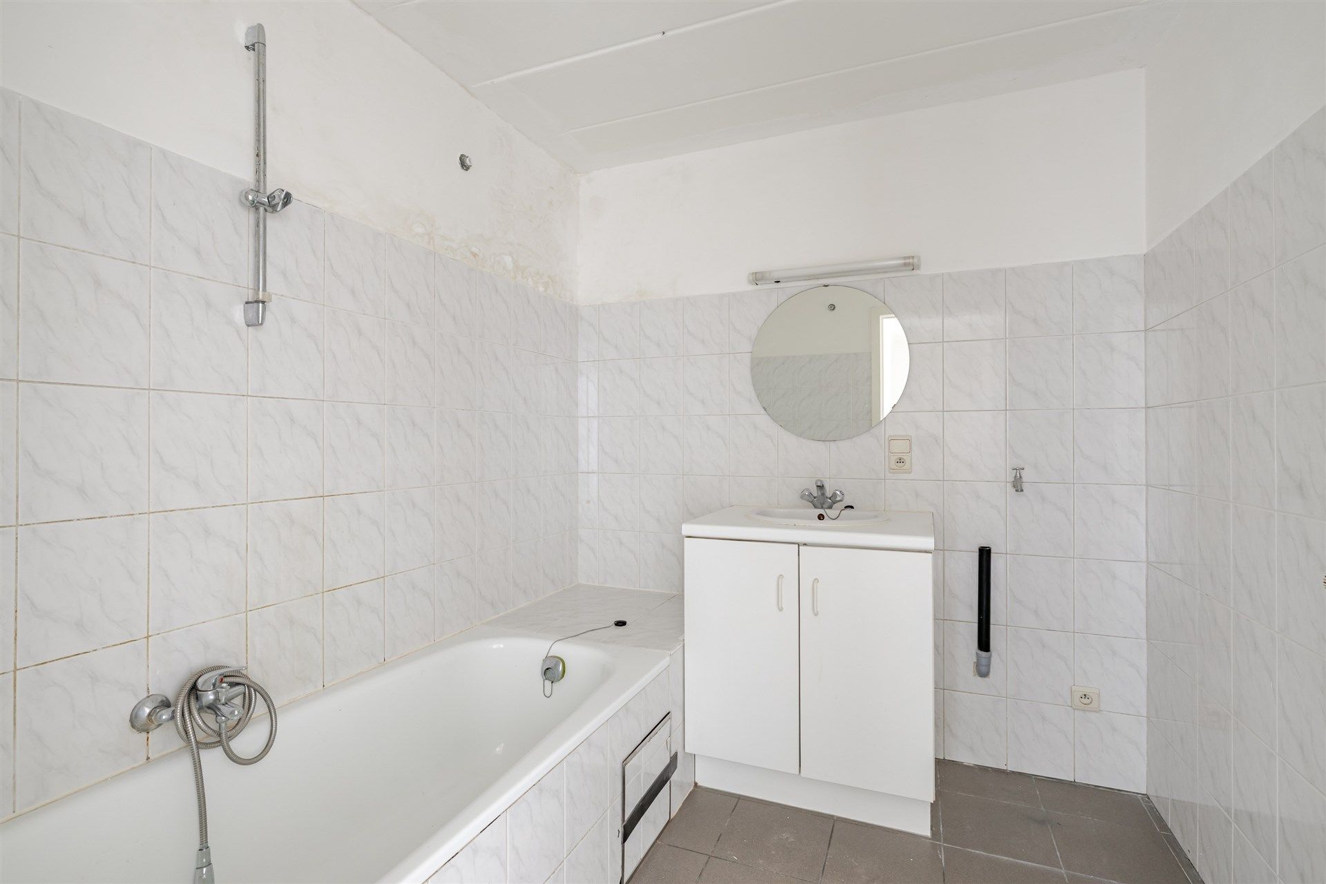 Opbrengsteigendom bestaande uit 6 ruime appartementen + 7 ondergrondse autostaanplaatsen foto 23