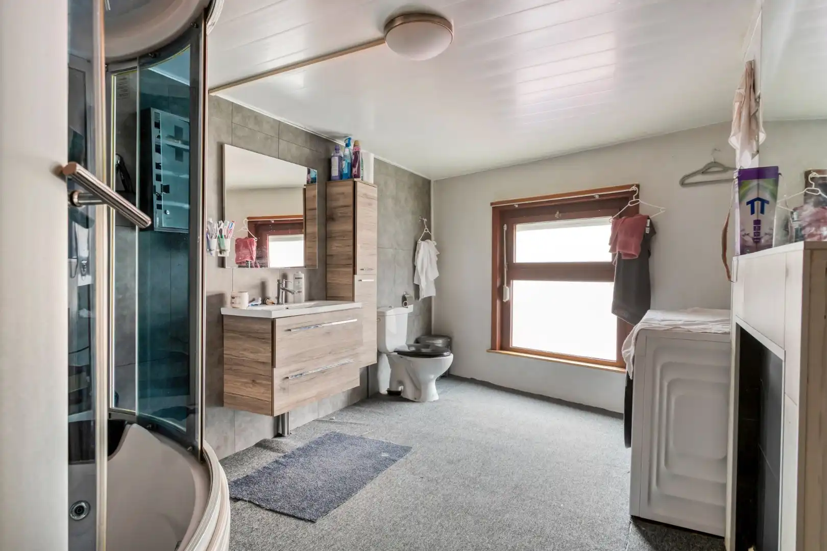 Handelshuis met woonst op centrale locatie, 5 slaapkamers foto 11