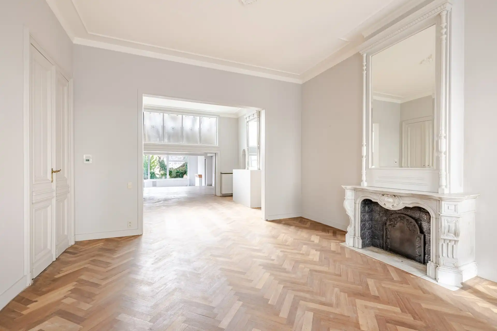 Uniek en uitzonderlijk ruim herenhuis op toplocatie in Aalst  foto 12