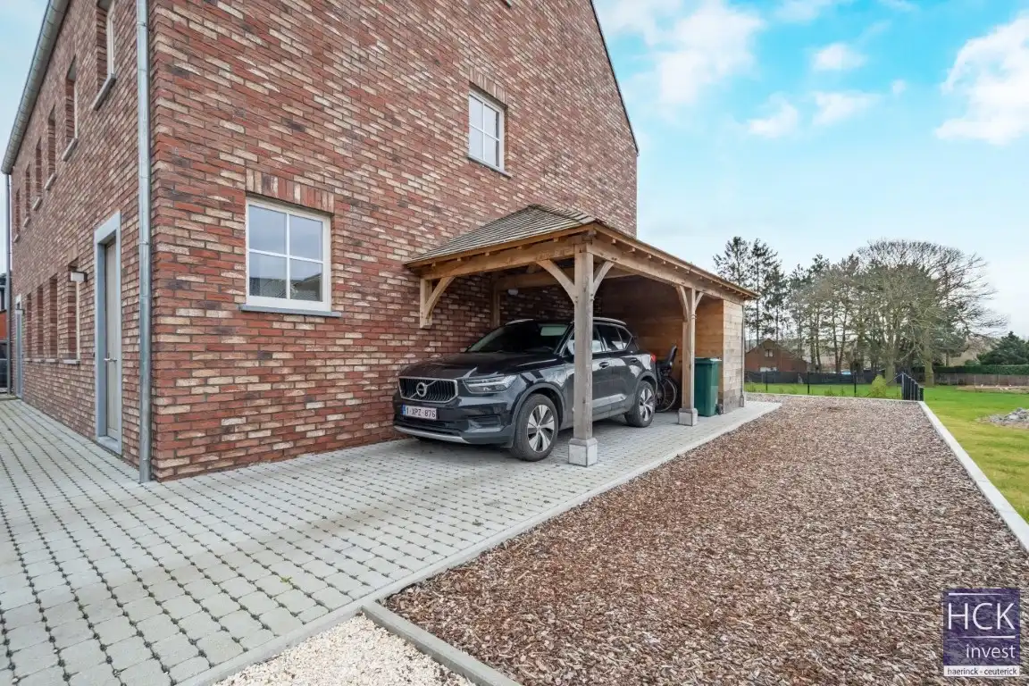 KRUISHOUTEM - Rustig gelegen ruime woning met groenzicht! foto 3