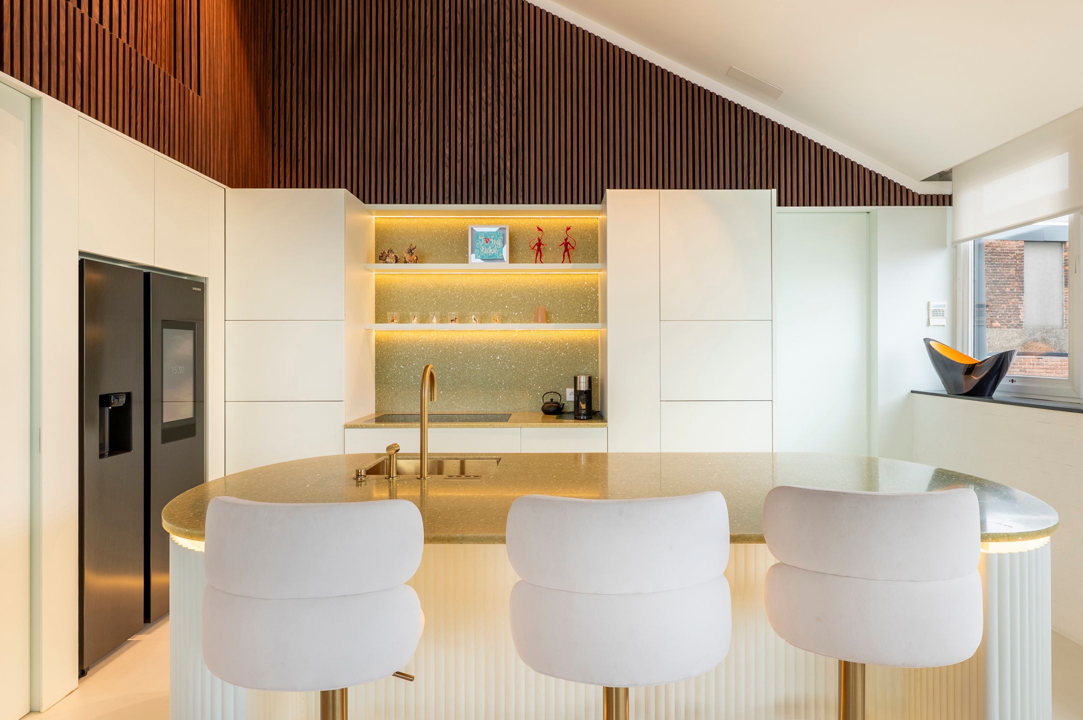 ANTWERPEN - Unieke loft met panoramisch zicht foto 6