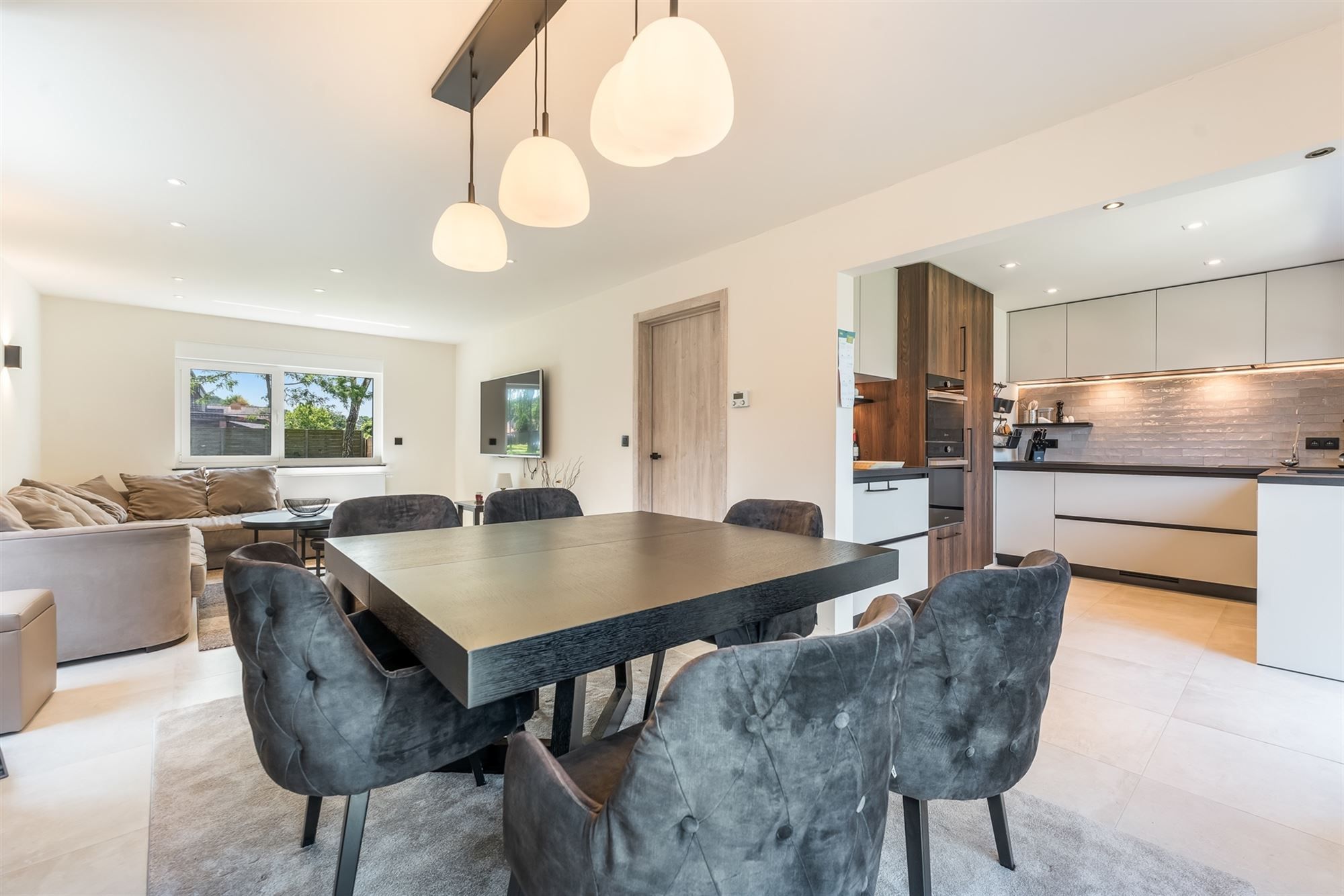 VOLLEDIG GERENOVEERDE WONING MET 3 SLAAPKAMERS OP EEN PERCEEL VAN 4A16CA TE PAAL foto 8