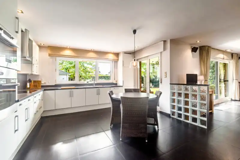 Knap onderhouden sfeervolle woning HOB - Lokeren. foto 8