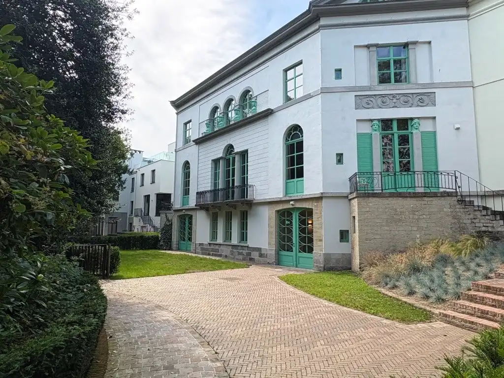 Bijzonder stijlvolle assistentie-penthouse met groot terras, midden in het groen, hartje Gent. foto 26