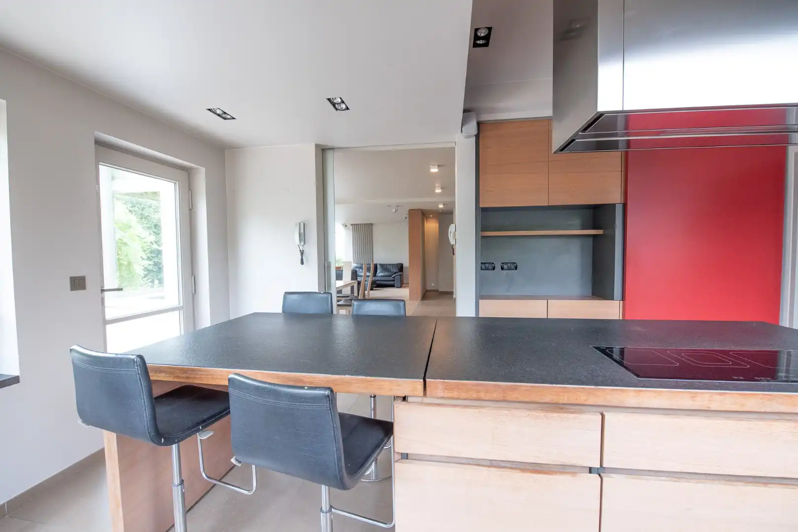 Charmante villa met praktijkruimte op 1023 m² in Zulte foto 11