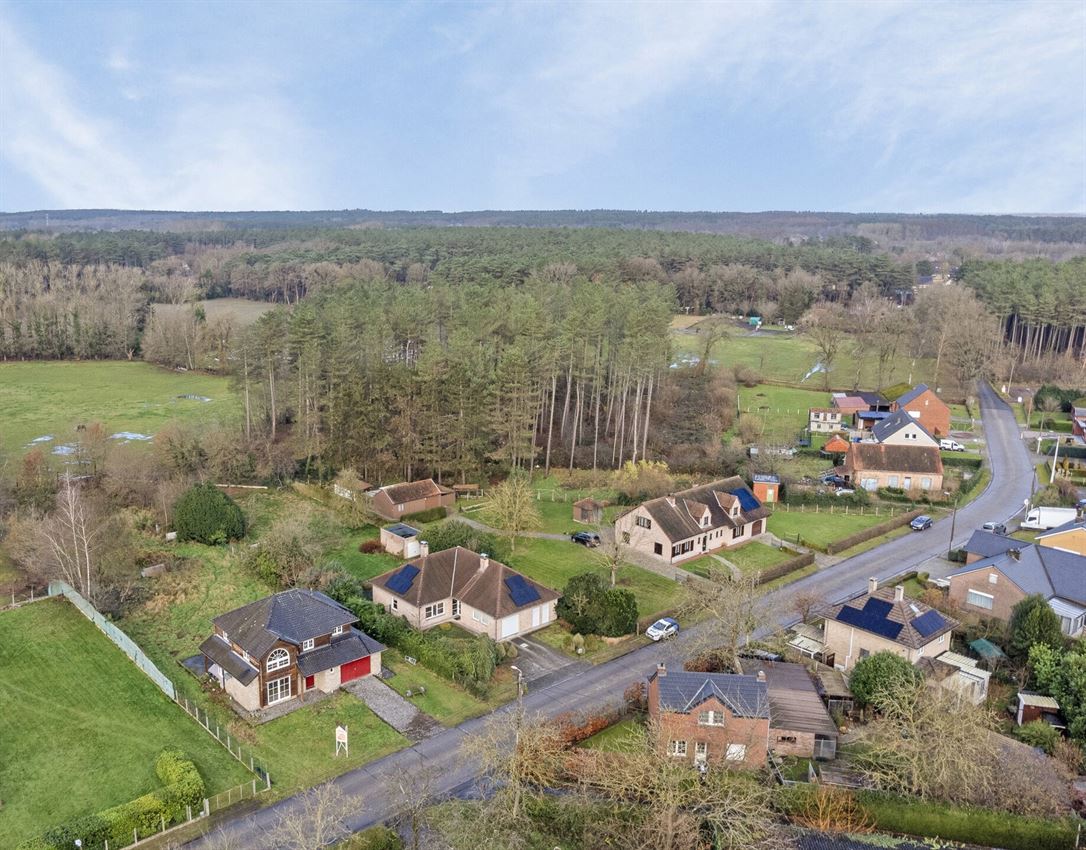 Karaktervolle vrijstaande woning met landelijke charme foto 38