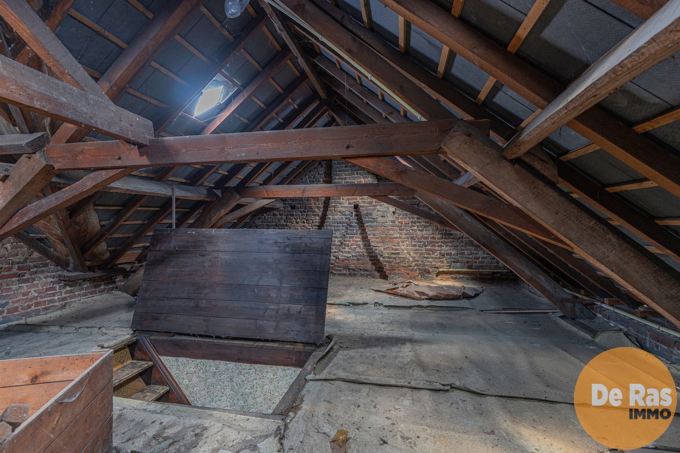 BORSBEKE - Te renoveren woning voorzien van tuin en garage foto 31