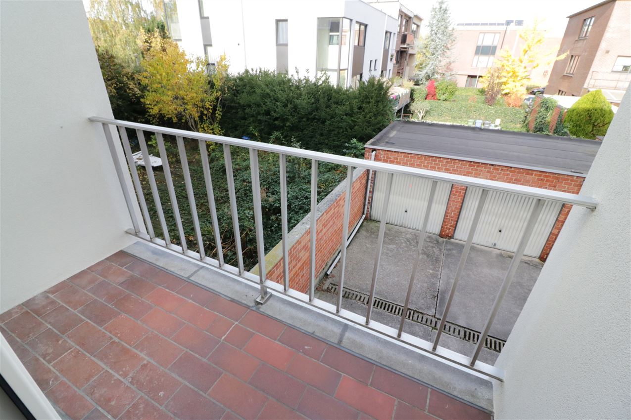 Centraal gelegen app met 2 slpk.en garagebox foto 16