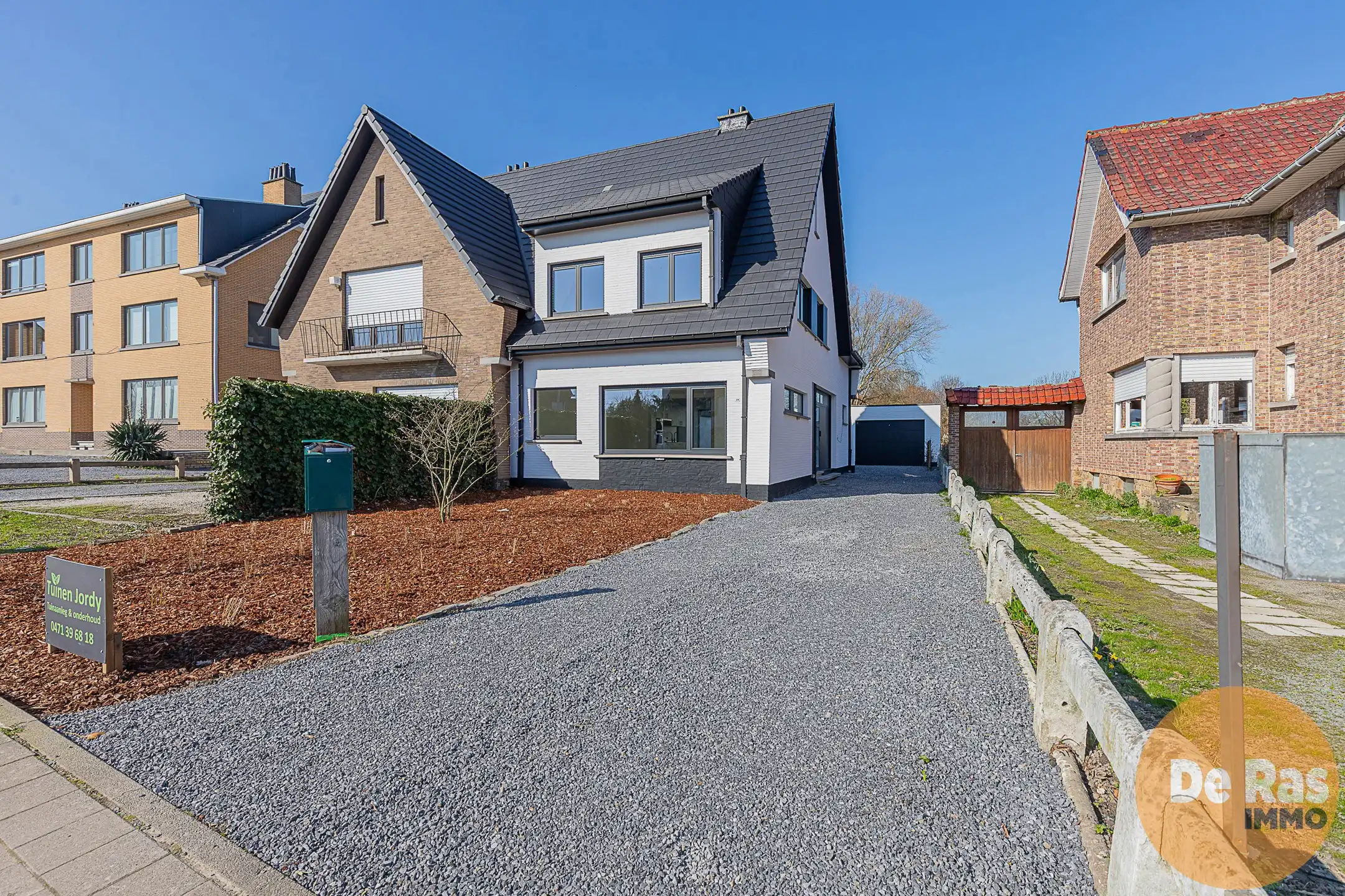 ERPE-MERE - Volledig gerenoveerde halfopen bebouwing foto {{pictureIndex}}