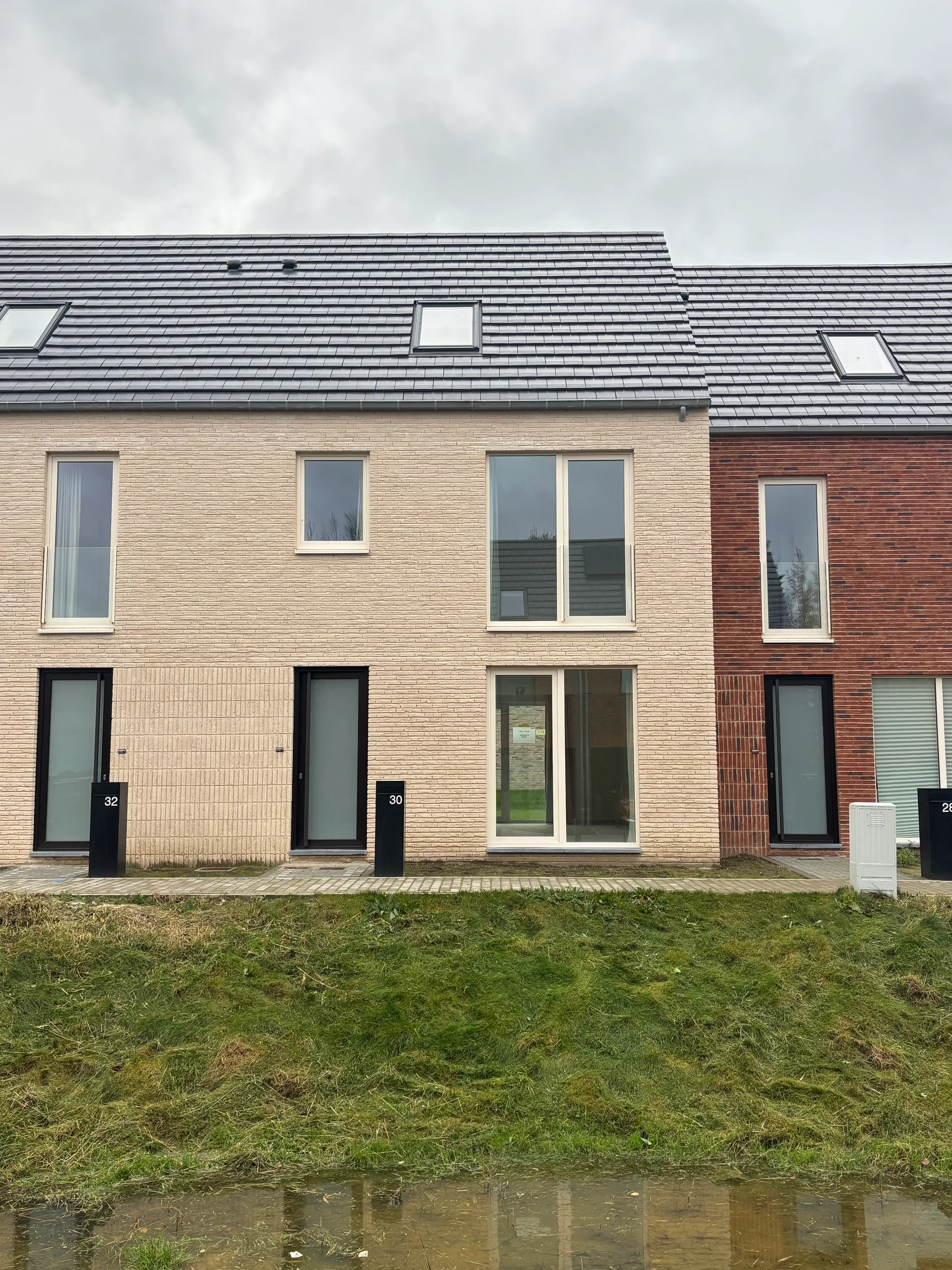 Energiezuinige Nieuwbouwwoning met Moderne Luxe in Vilvoorde! foto {{pictureIndex}}