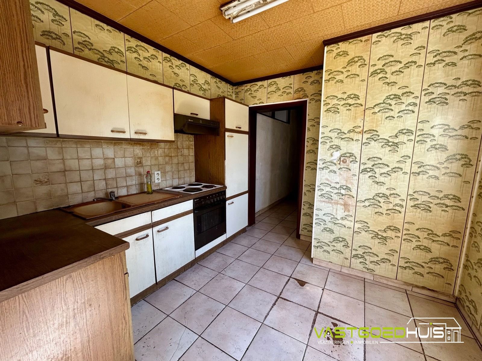 -ONDER OPTIE- Charmante, te renoveren gezinswoning  foto 18
