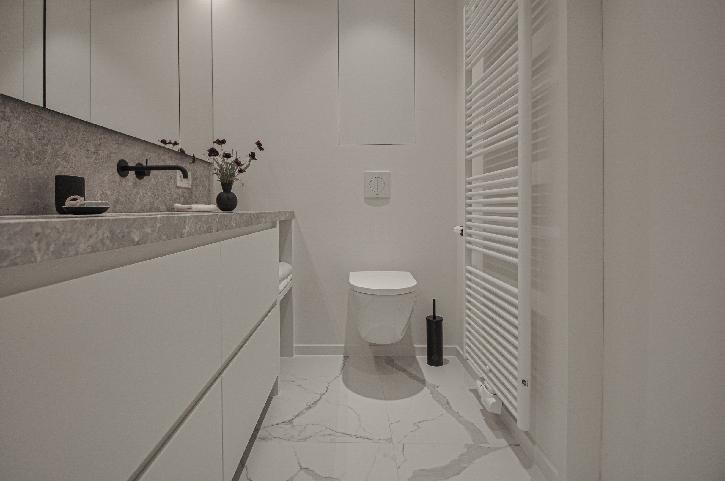 Volledig gerenoveerd appartement met een mooi zijdelings zeezicht gelegen in het Zoute. foto 16