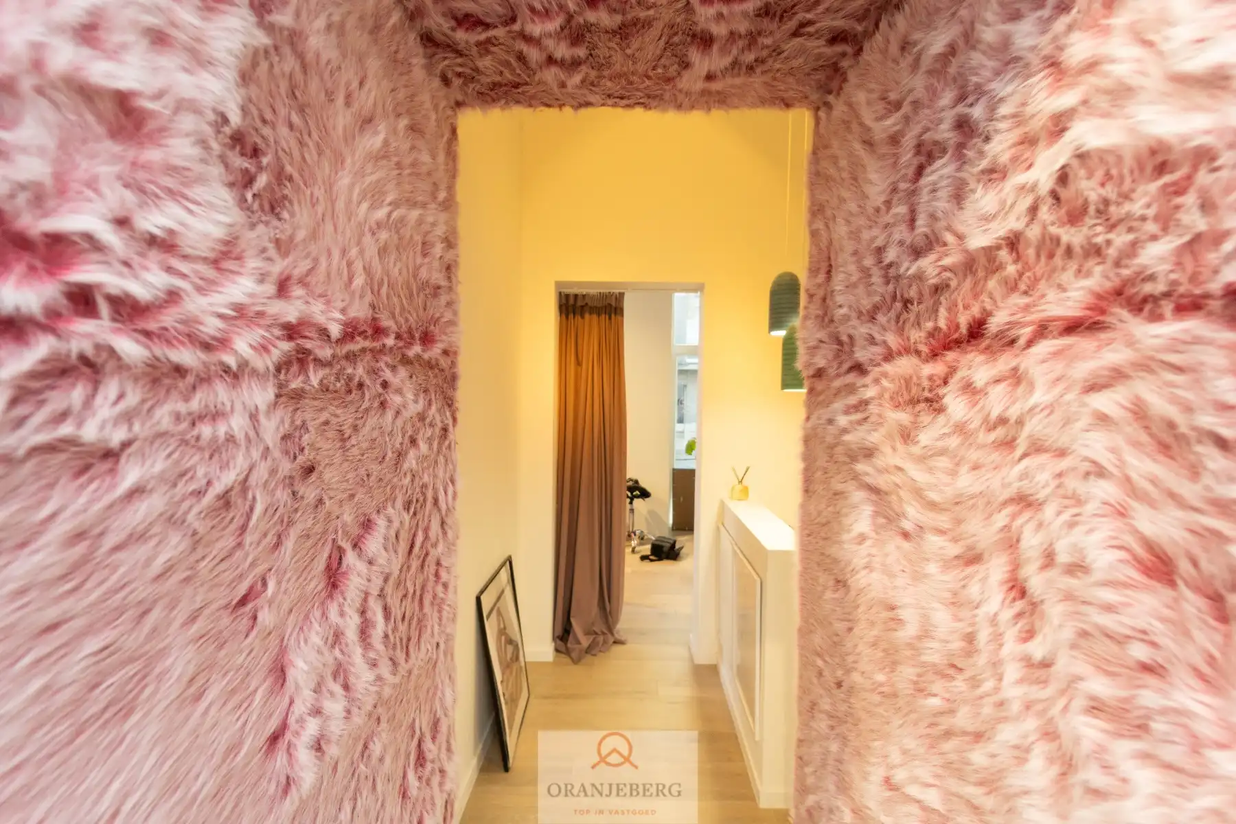 Ruim hoekpand dichtbij station Gent-Sint-Pieters ! foto 11