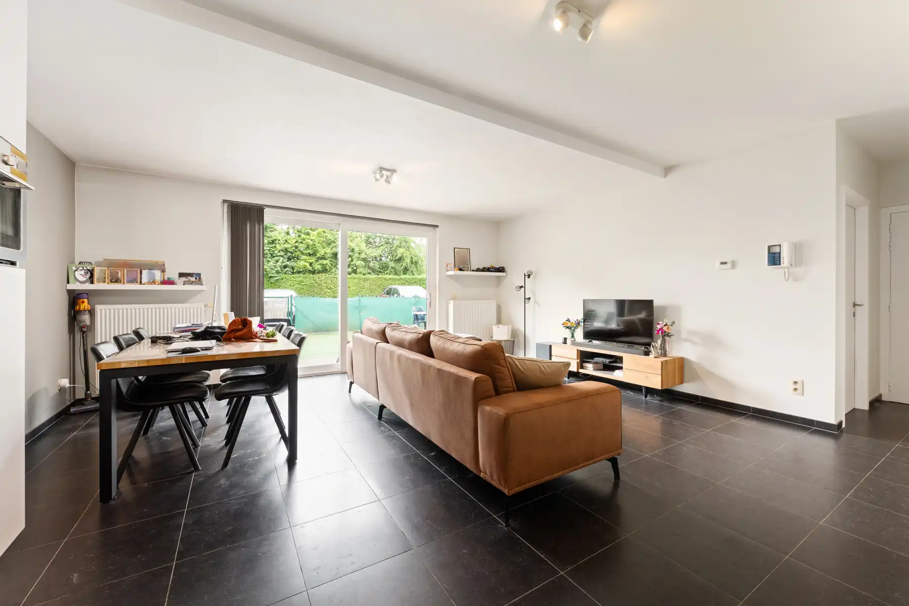 Gelijkvloers appartement met terras en autostaanplaats  foto 8