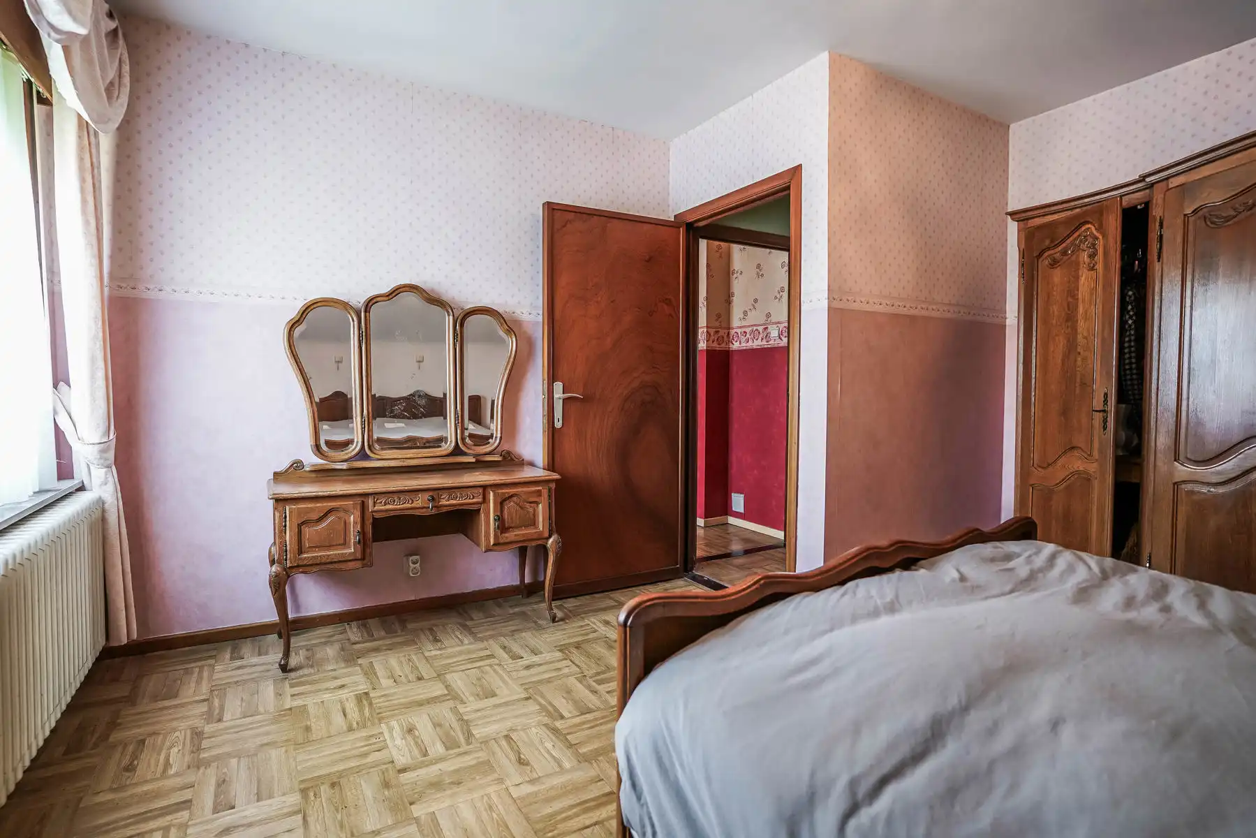 Te renoveren, vrijstaande woning op een perceel van 1070 m² foto 27