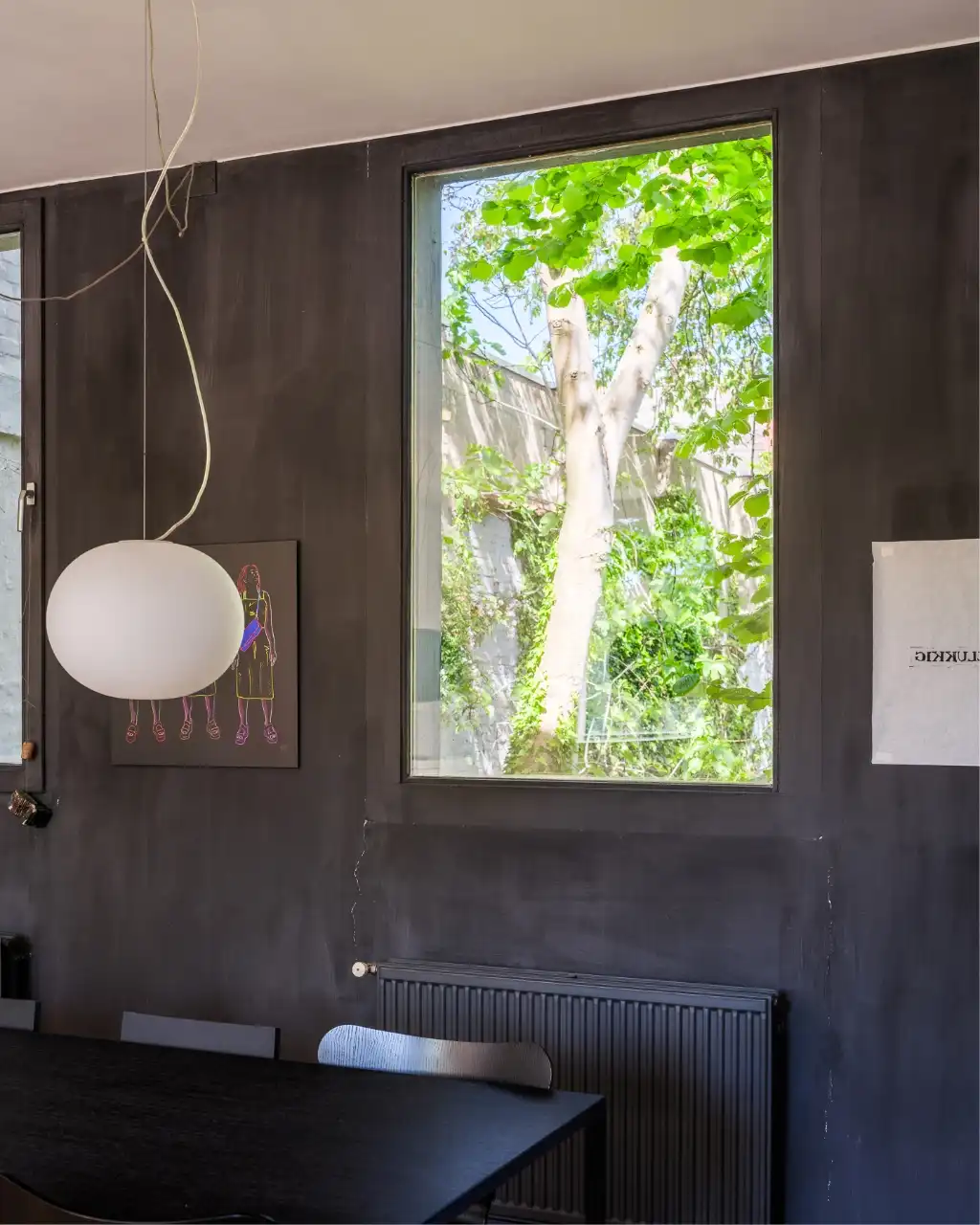 Een bijzondere woning die zich onderscheidt door haar architectuur, ruimtelijkheid en unieke tuin. foto 8