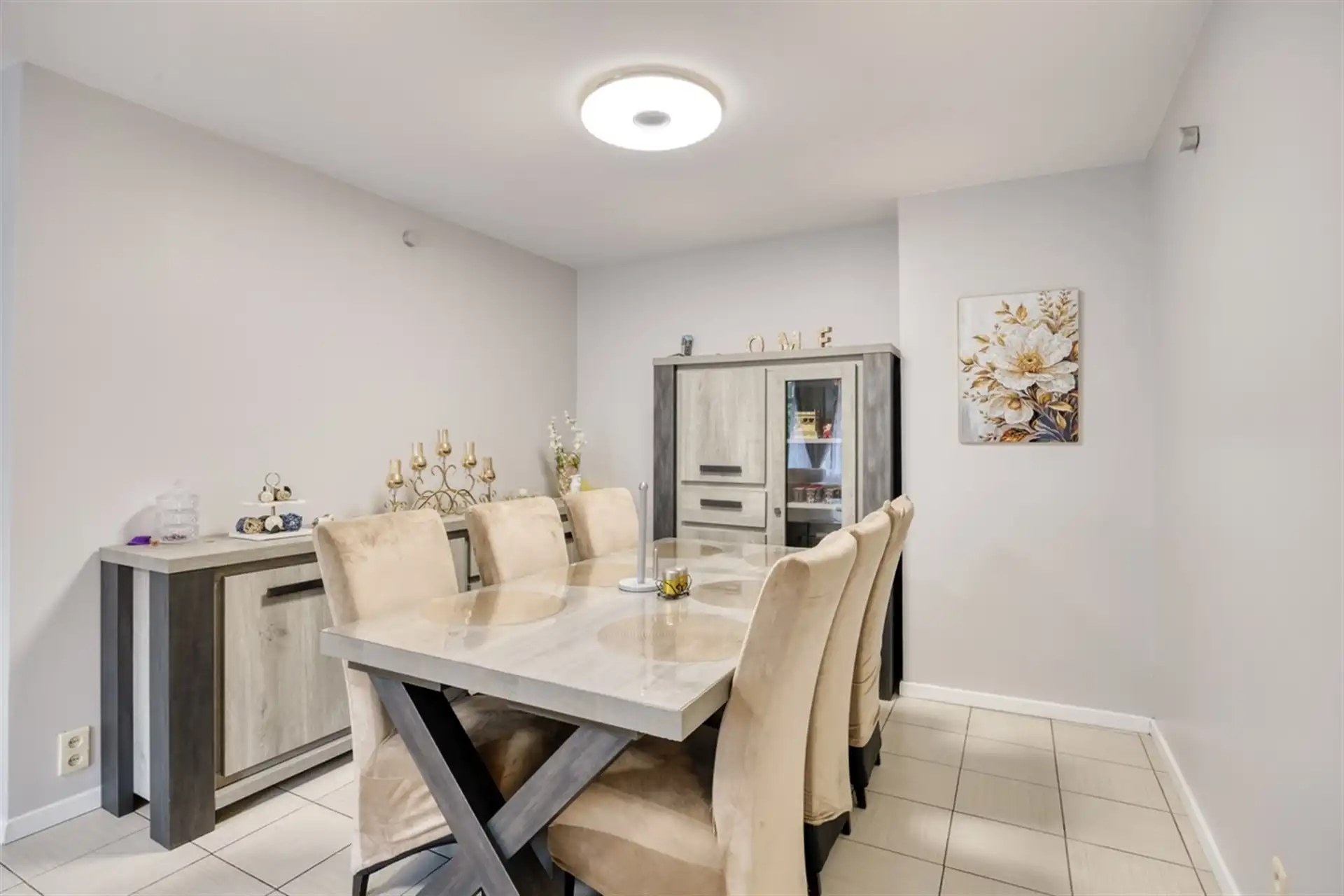 Appartement met veel potentieel, maar enige renovatie vereist    foto 7