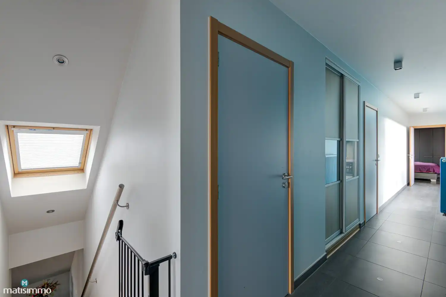 ZEER RUIM EN MODERN DUPLEXAPPARTEMENT (234M²) MET 5 SLAAPKAMERS, 2 BADKAMERS, 2 TERRASSEN, 2 KELDERS, DUBBELE GARAGE (60M²) (+ OPTIONEEL GARAGE) IN HET CENTRUM VAN LANAKEN foto 21