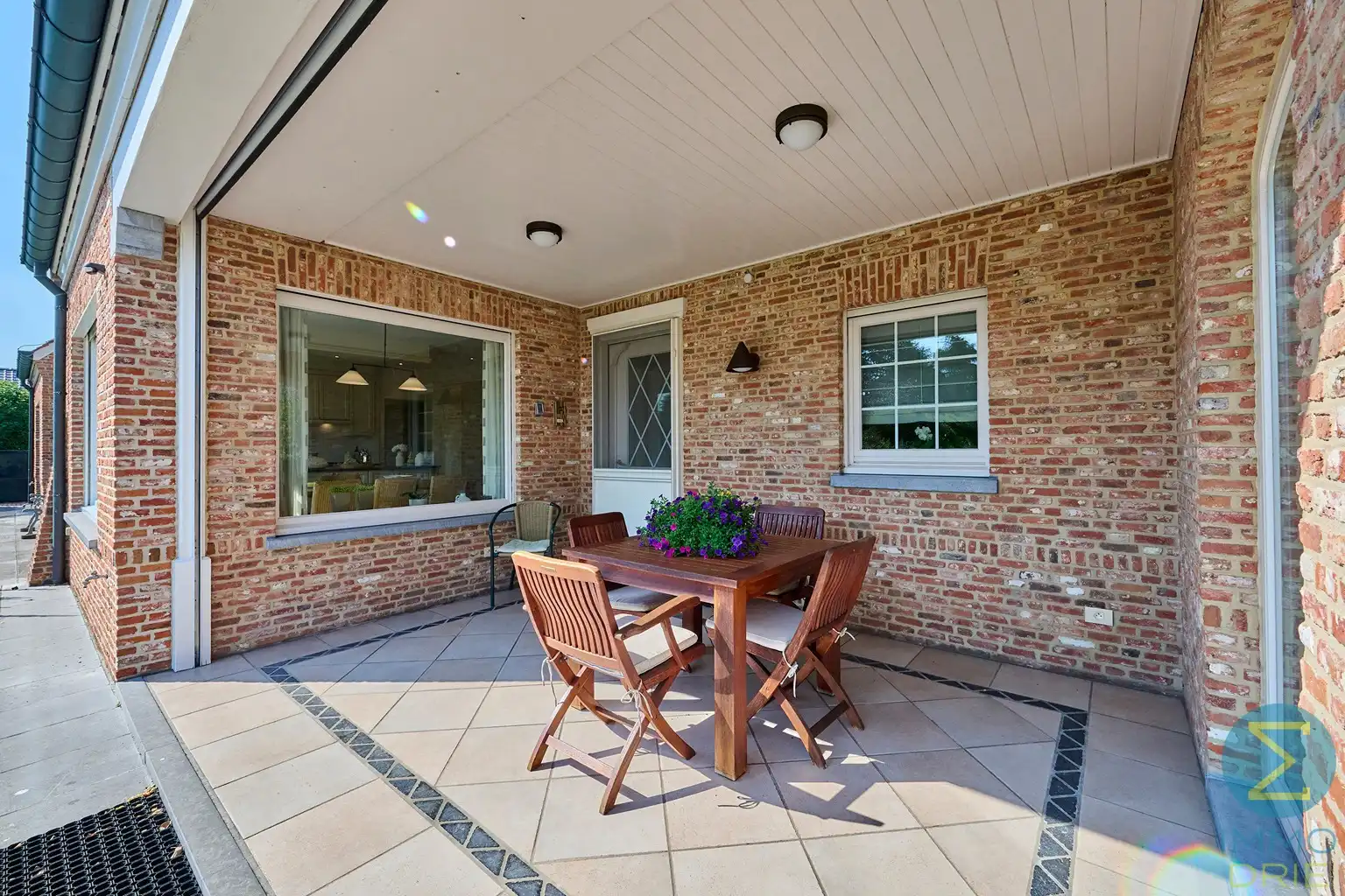 Exclusieve villa met bijgebouwen op 6.660m² grond foto 20