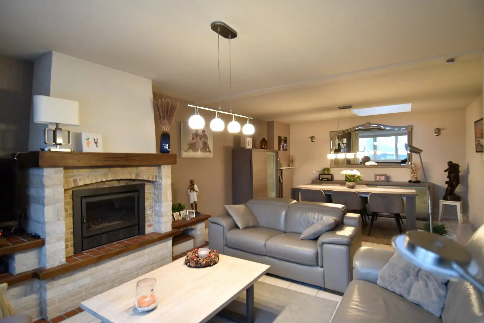 Opslagruimte (175 m²) met bovenliggende woning te koop in Kuurne foto 4