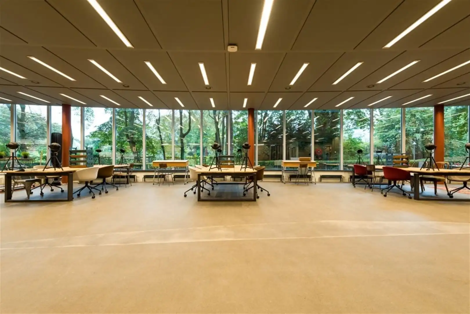 GLAVERBEL: kantoren te huur vanaf 670m² foto 5