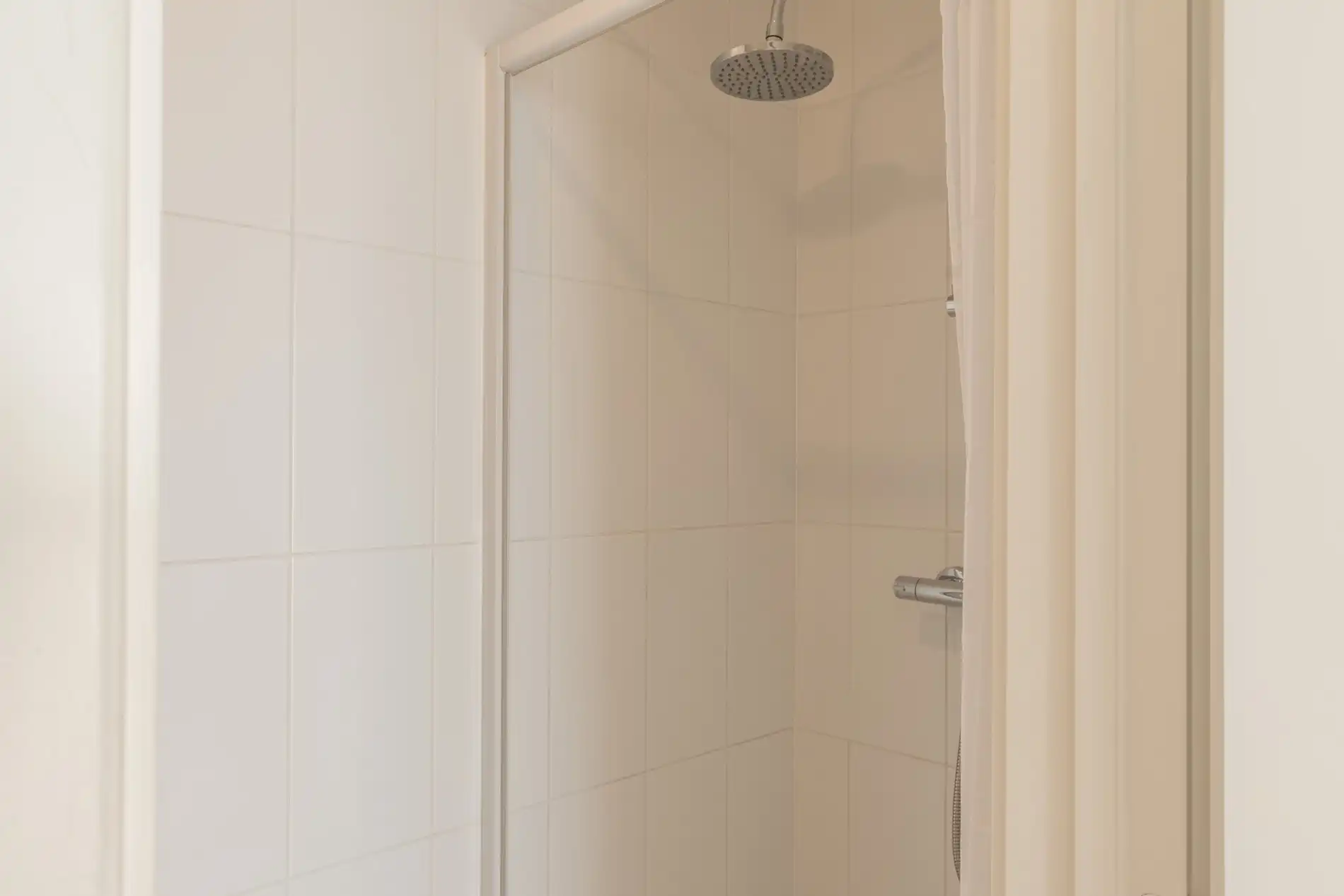 Schitterend hoekappartement met open zichten te Heist foto 21