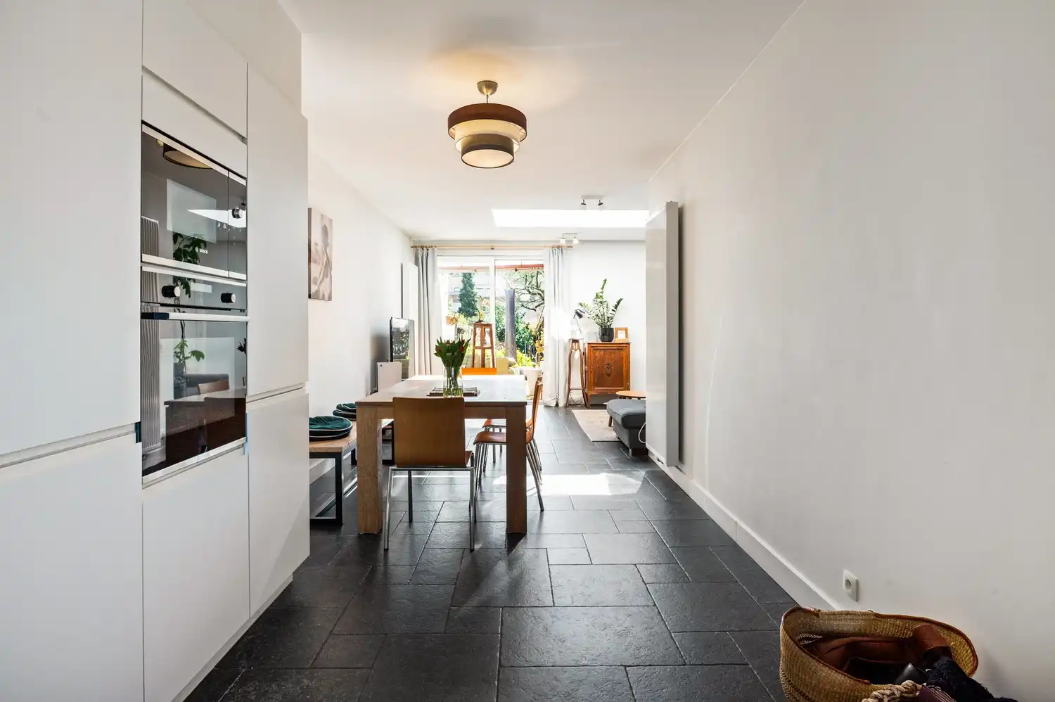 Instapklare gezinswoning met 3 slaapkamers en tuin in Wijnegem foto 6