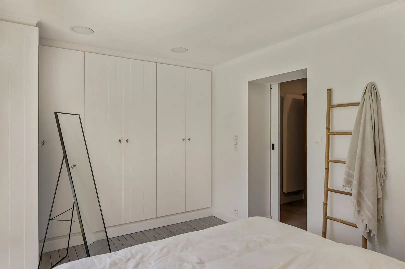 Instapklare halfopen villa met rieten dak, verwarmd zwembad en eigen wellness foto 25