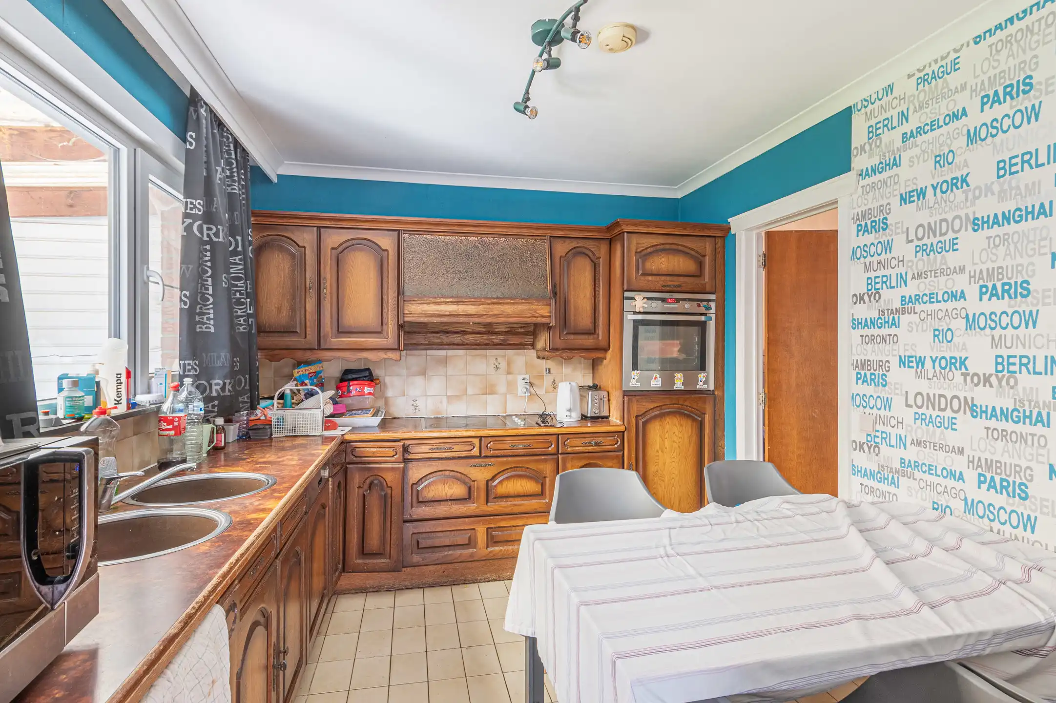 Gezellige halfopen bebouwing met garage en knusse tuin foto 5