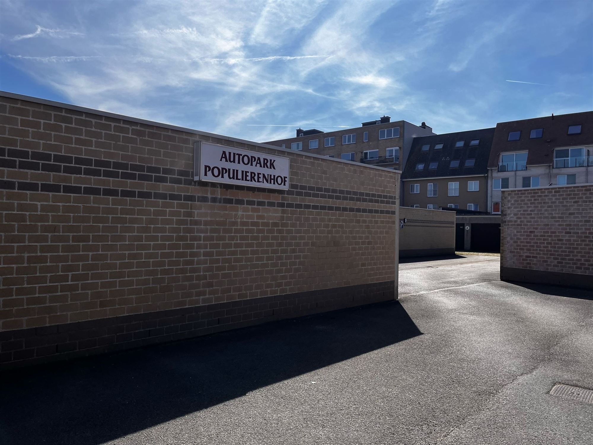  Gelijkvloerse garagebox centrum Bredene - Duinen foto 2