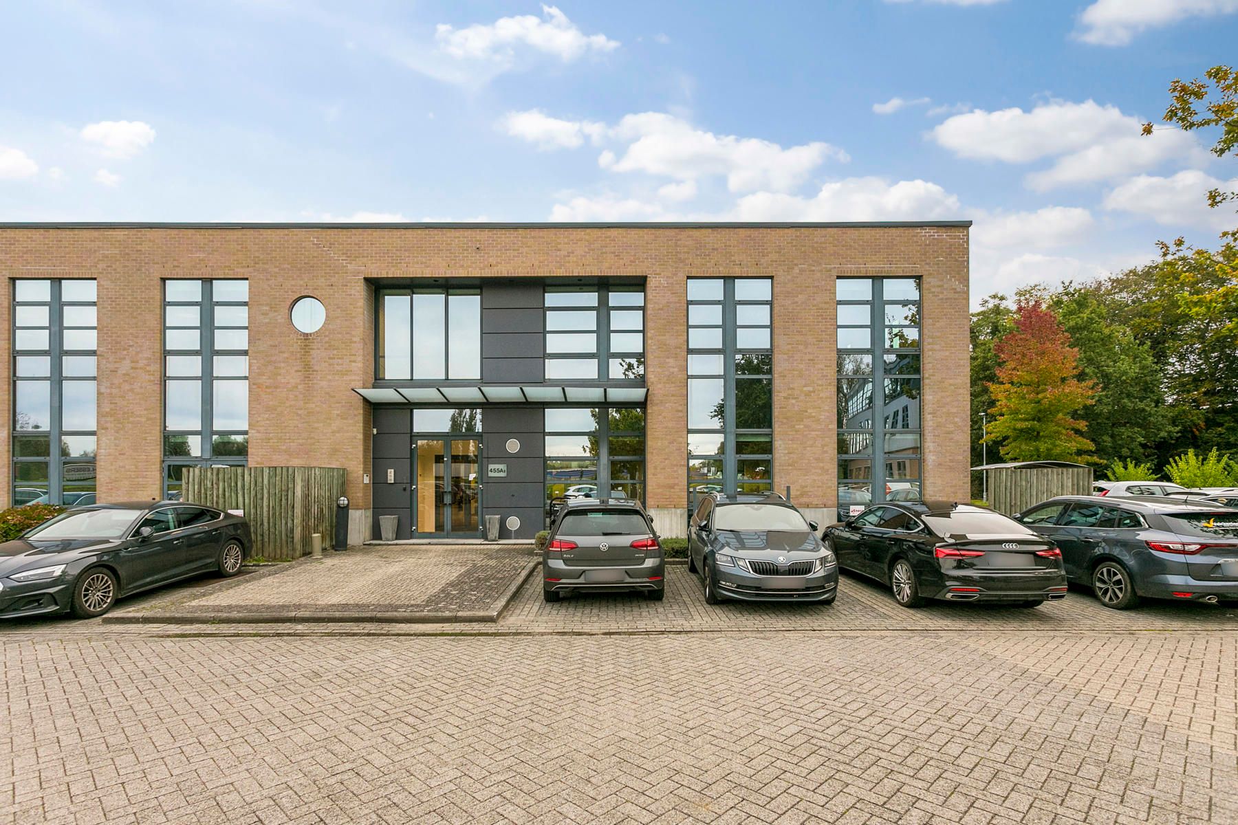 1ste verdieping van gebouw B foto 4