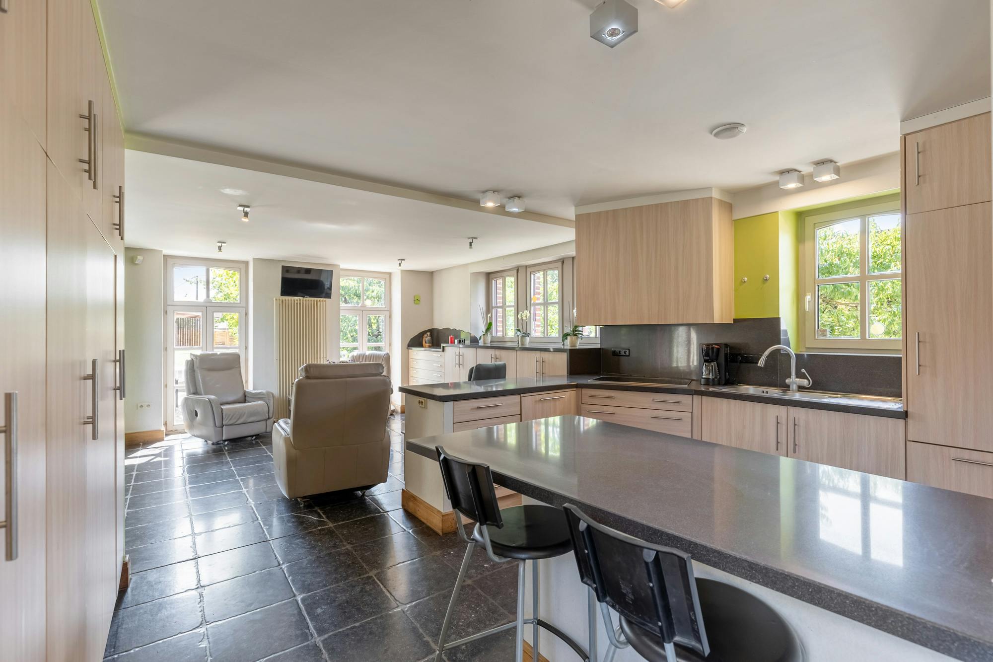 Gerenoveerde vierkantshoeve in het landelijke Vliermaal foto 8