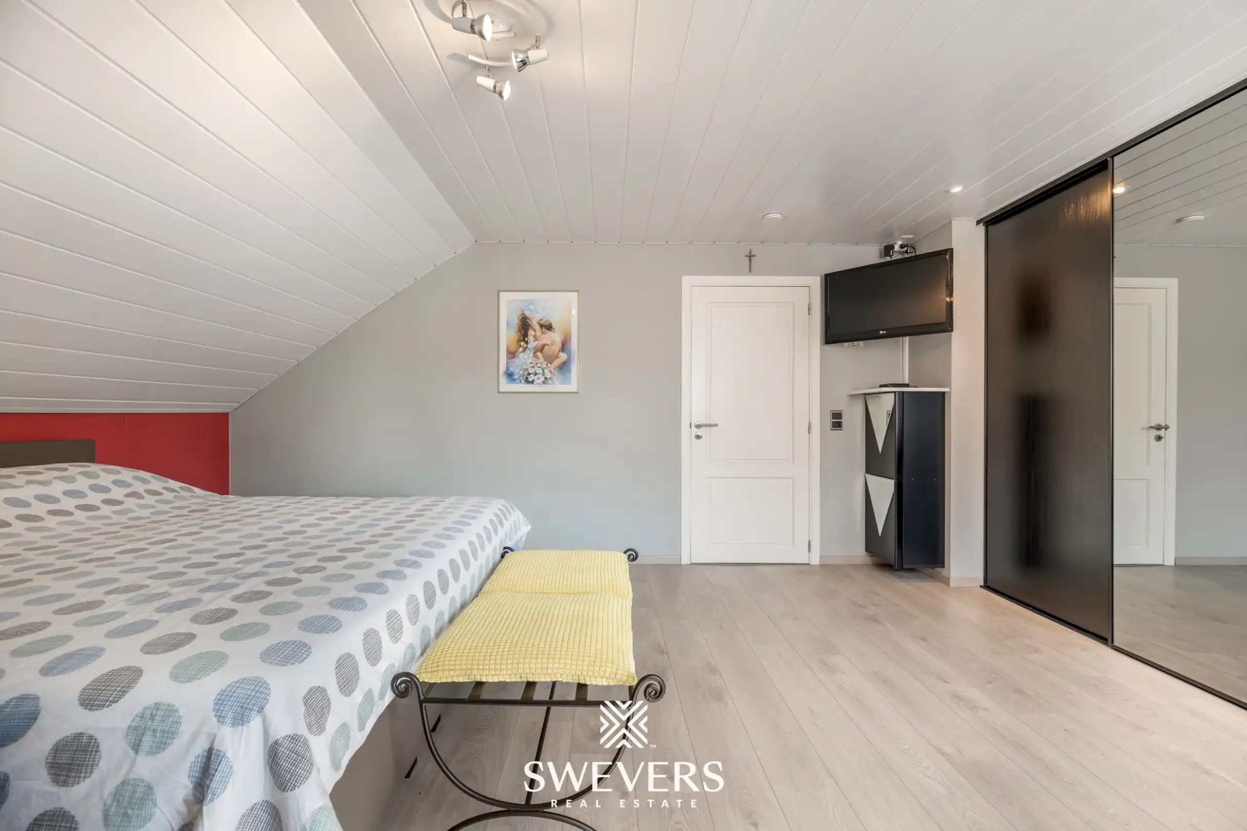 Open bebouwing op 883 m² met 3 slaapkamers en 27 zonnepanelen in Koersel foto 11
