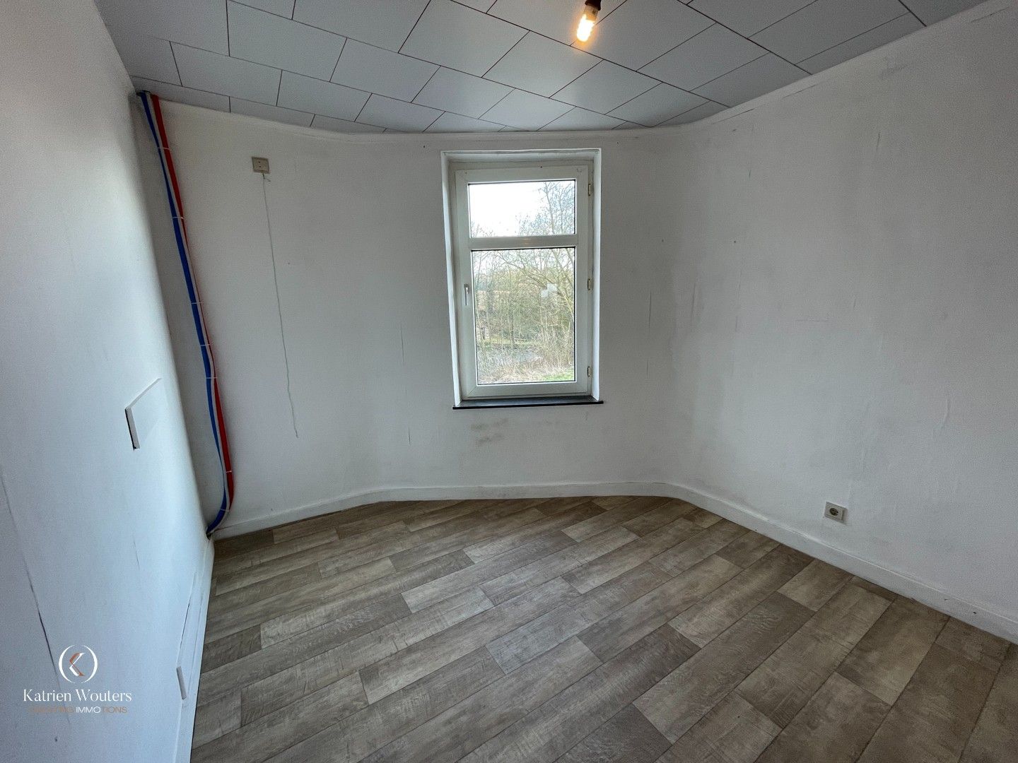 Renovatiewoning met veel potentieel foto 13