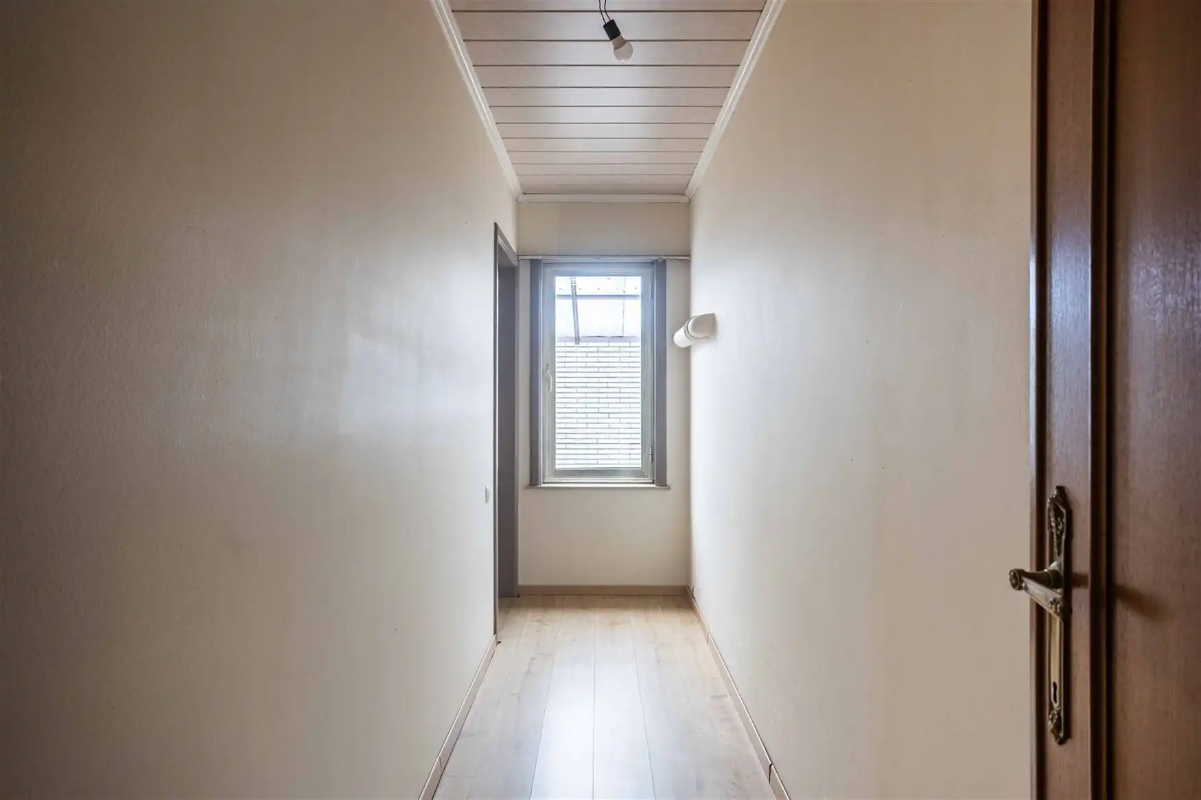 Commercieel gelijkvloers met duplex en loods van ca. 240m² foto 22