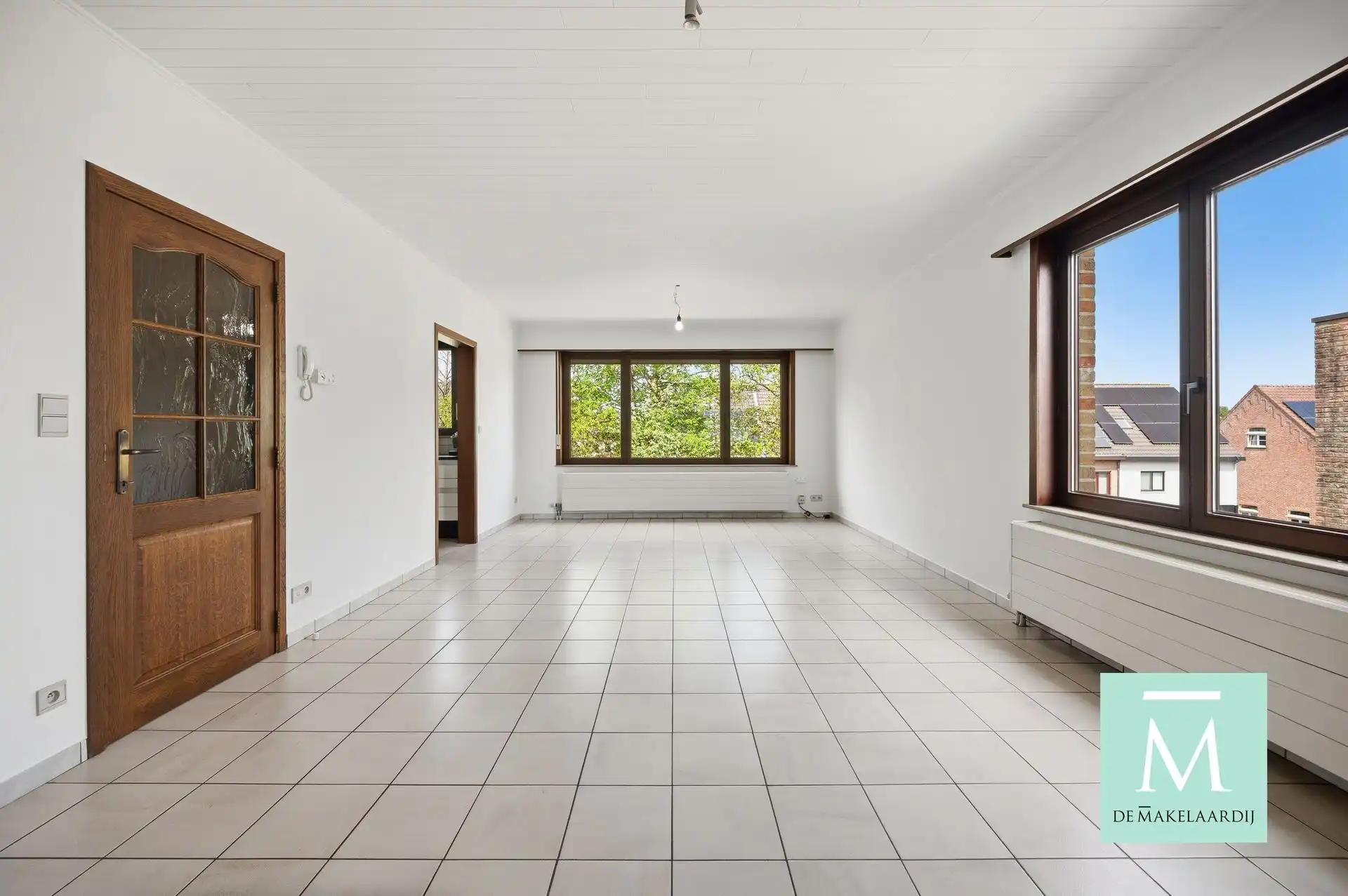 Instapklaar appartement met 3 slaapkamers, terras en garagebox! foto 3