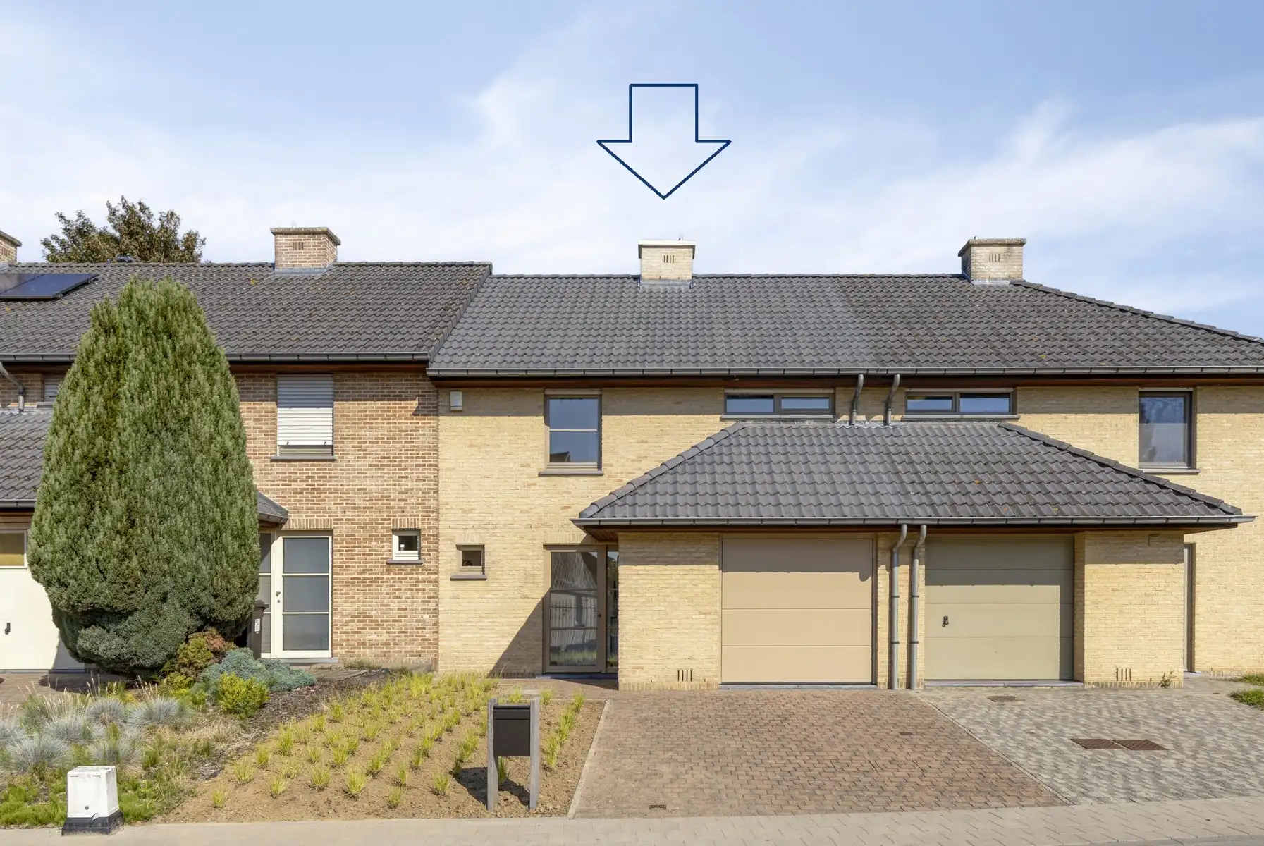 Gerenoveerde woning met 3 slaapkamers foto {{pictureIndex}}