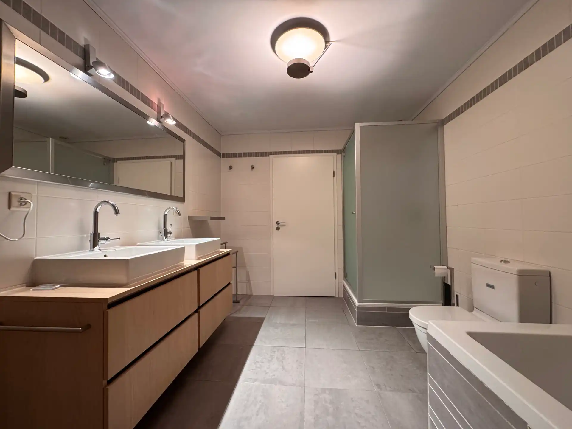 Moderne woning met drie slaapkamers en tuin te Linter foto 9