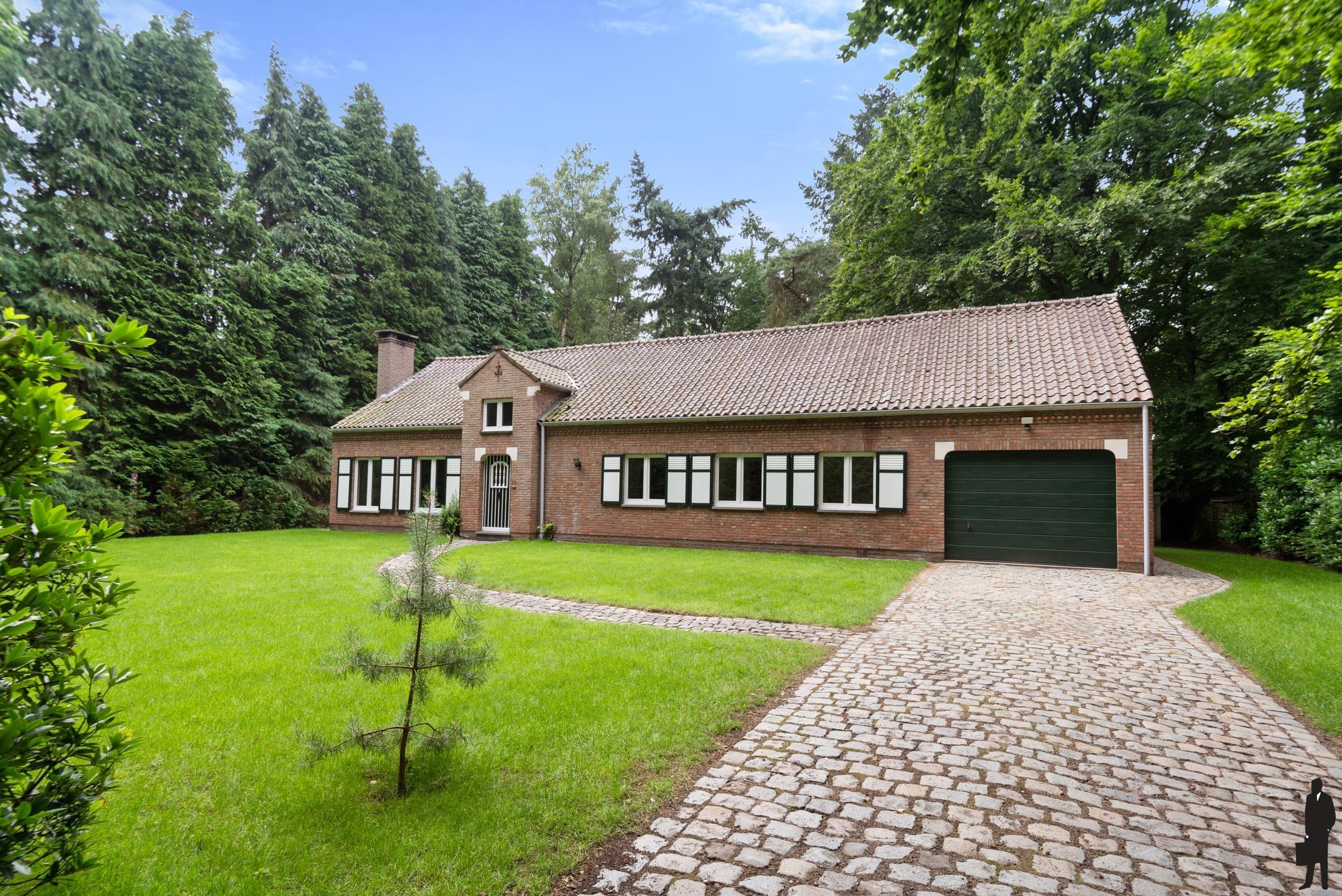 Op een top locatie gelegen gelijkvloerse villa op een prachtig perceel foto 15