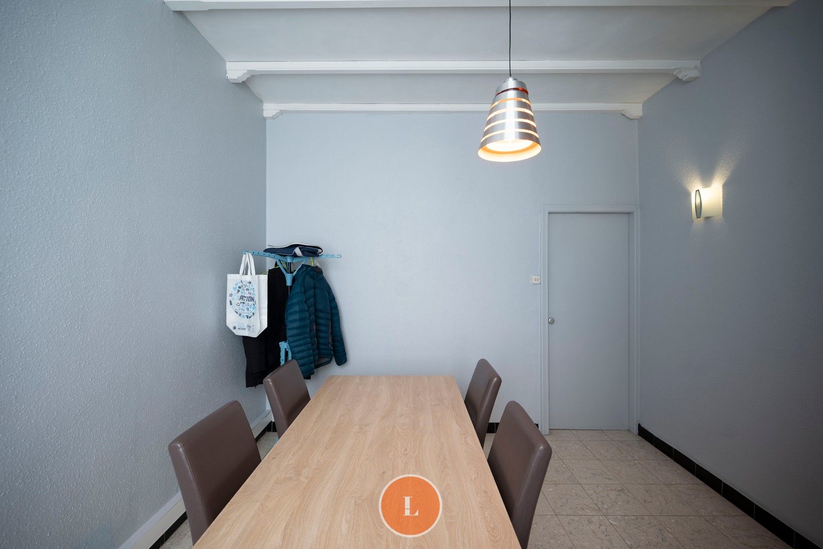 Te renoveren woning te koop in centrum Menen foto 2