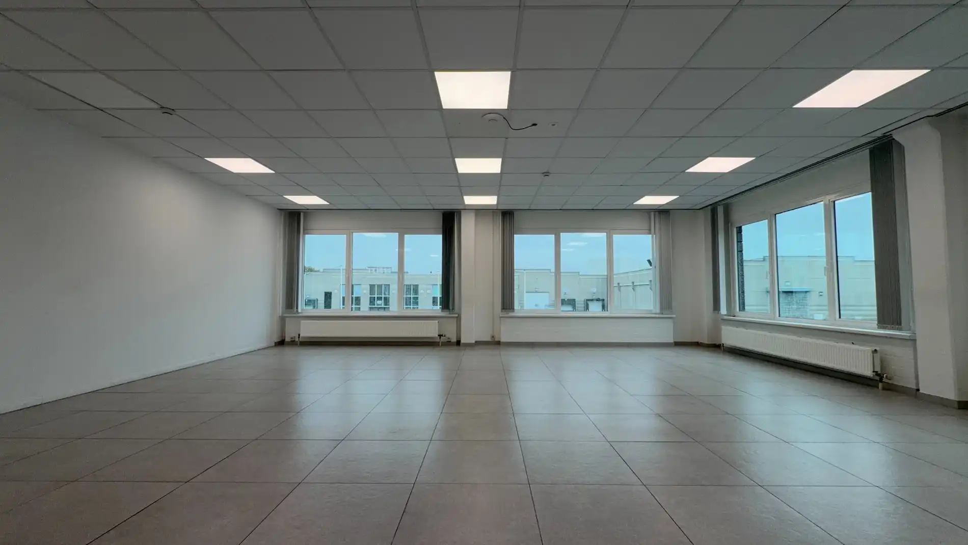 Budgetvriendelijke kantoren te huur in haven van Gent foto 12