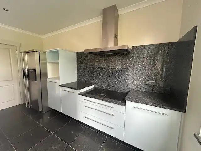 MULTI FUNCTIONEEL BEDRIJFSPAND MET KANTOREN EN APPARTEMENT foto 27