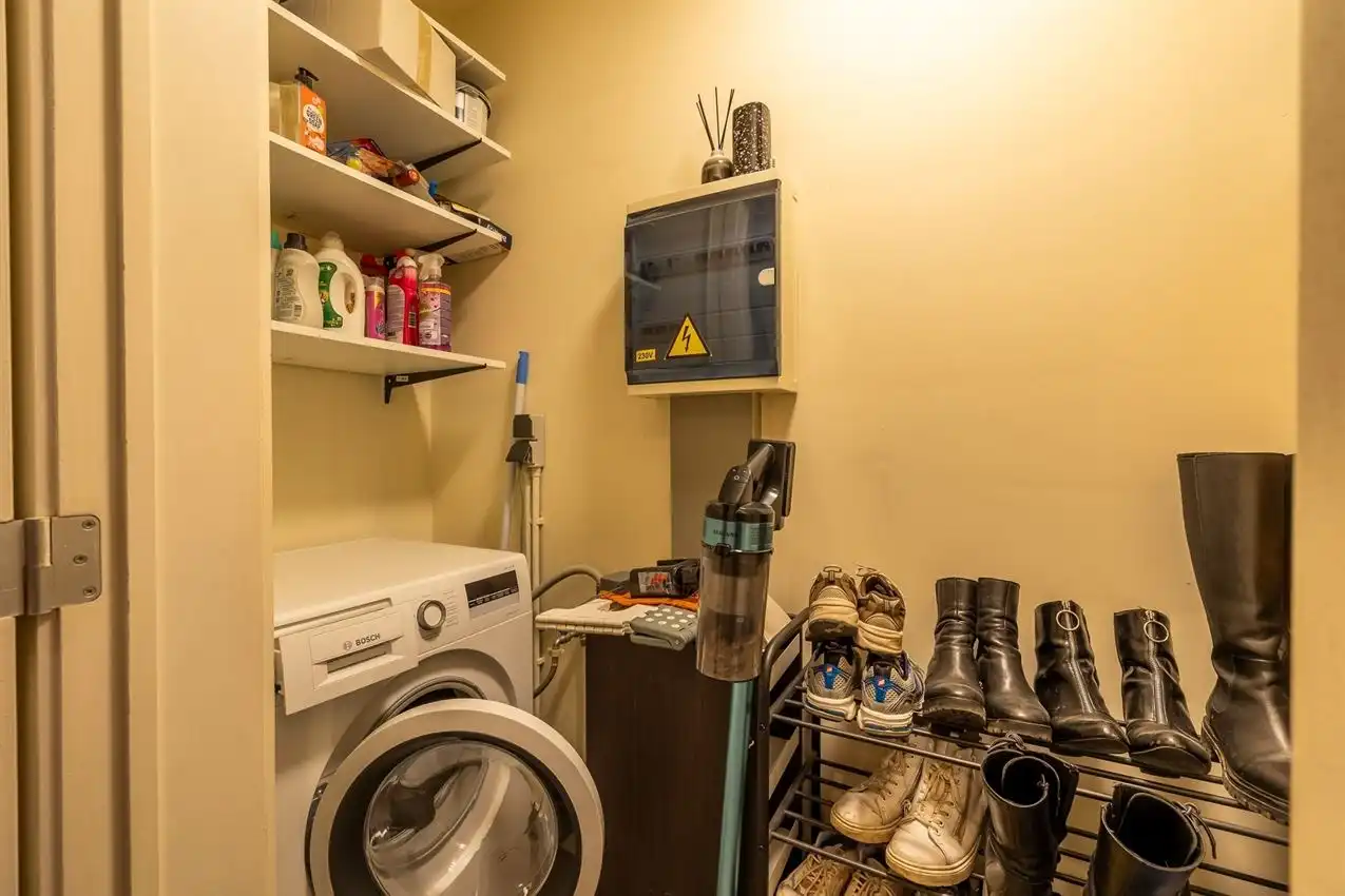 Gelijkvloers appartement met twee slaapkamers en autostaanplaats foto 11