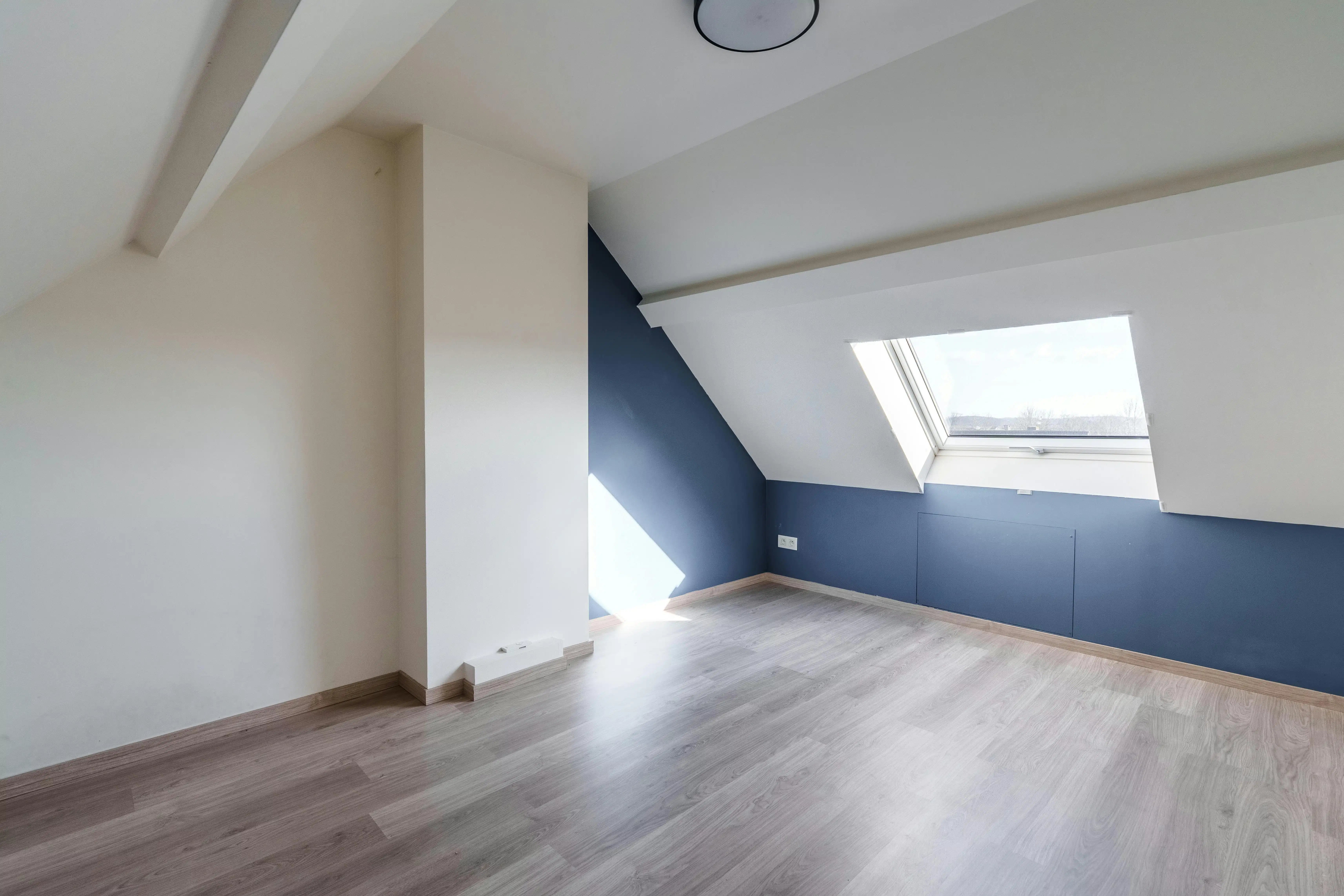 Kwalitatief huis te koop met 5 slaapkamers en garage in Ieper  foto 28