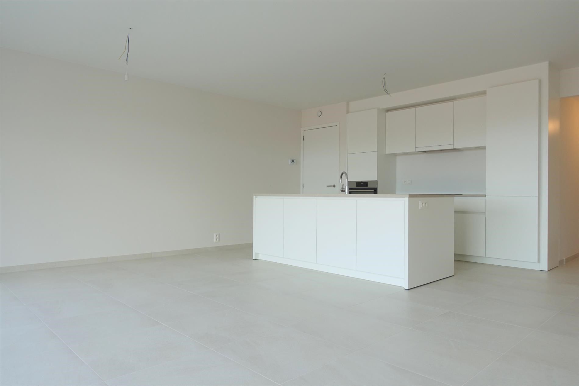 Prachtig nieuwbouwappartement met garage foto 3