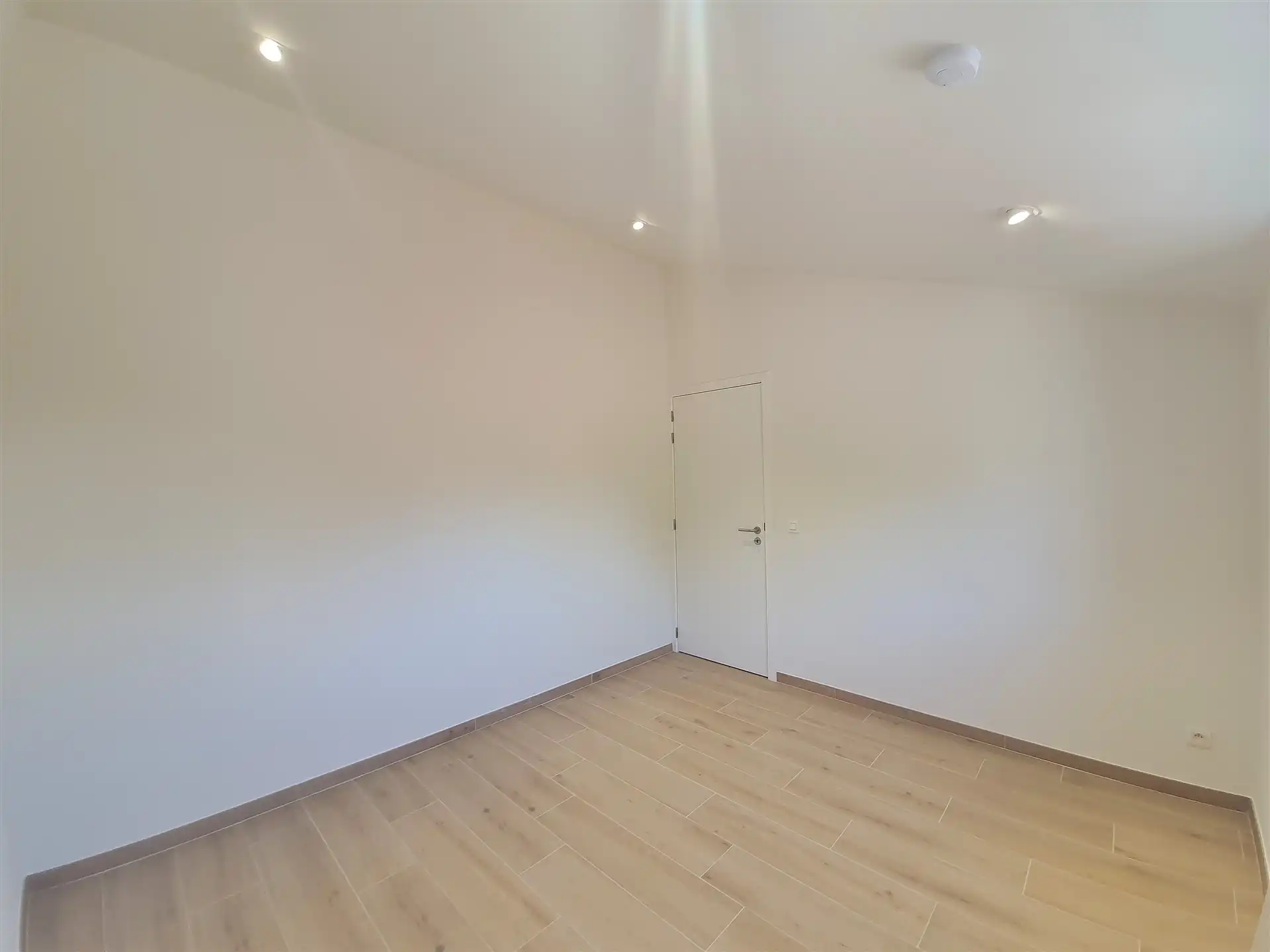 Woning met 3 slaapkamers en tuin op toplocatie foto 13