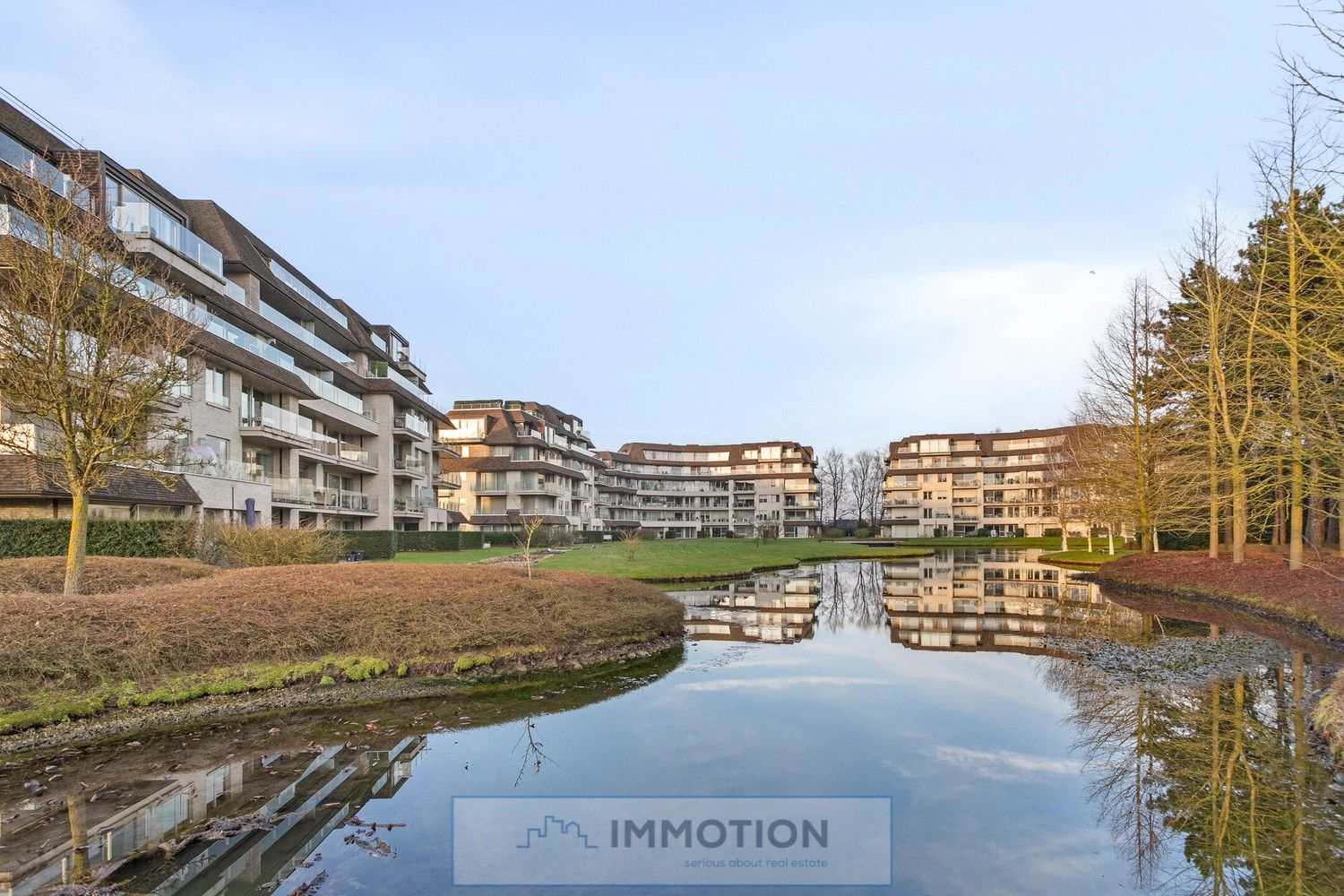 RESIDENTIE 'STEELANDER' : Exclusief penthouse met prachtig terras foto {{pictureIndex}}