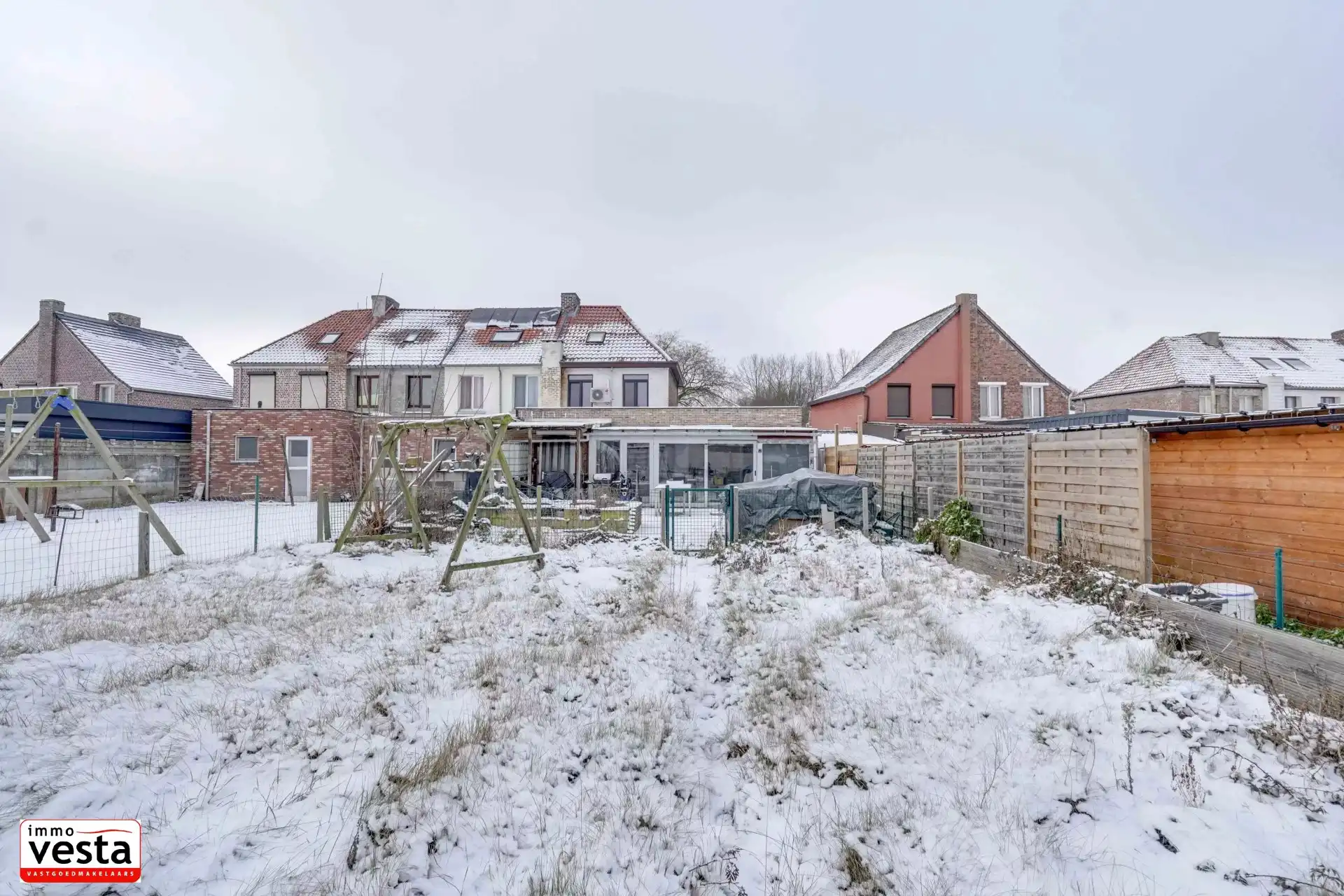 Ruime gezinswoning met 4 slaapkamers foto 23