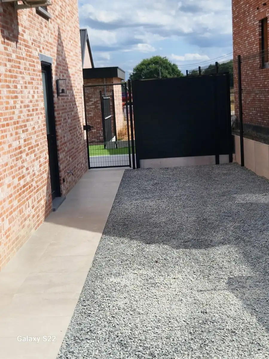 Instapklare energiezuinige woning met 3 slaapkamers op een rustige ligging langs het Kanaal Gent-Brugge foto 3